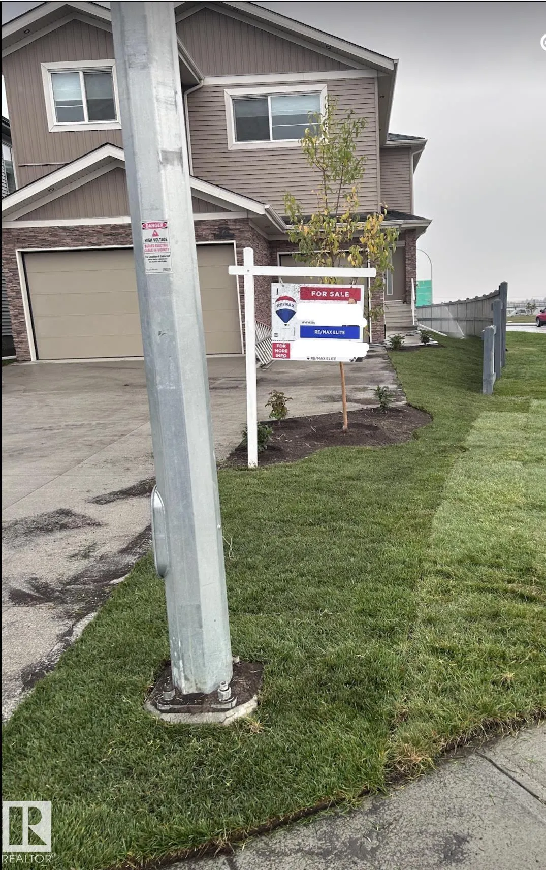 73 ASHBURY Crescent
