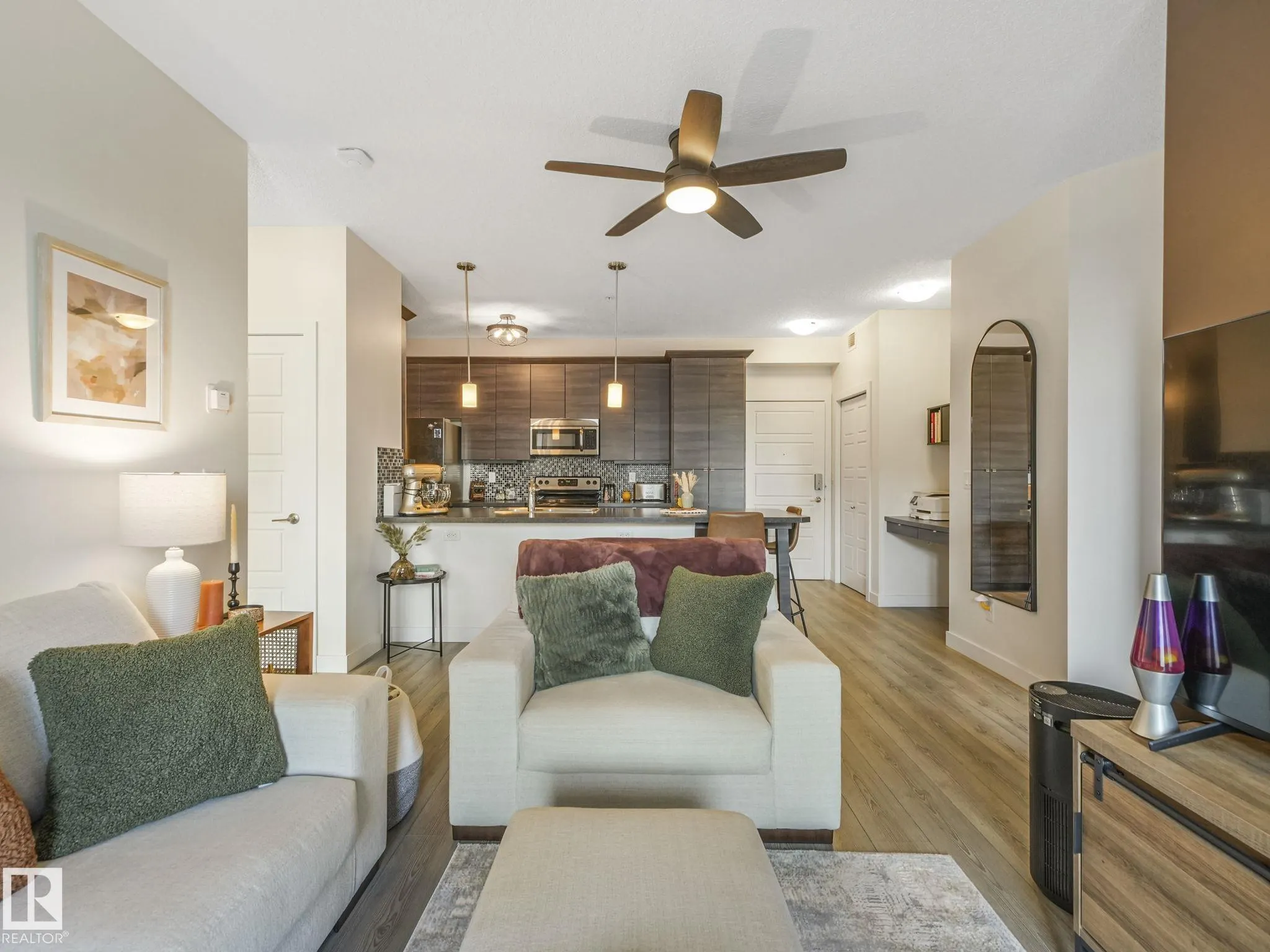 2588 ANDERSON Way