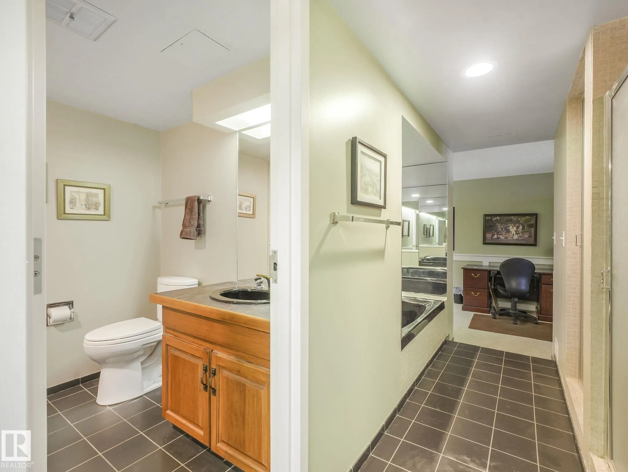 9929 SASKATCHEWAN Drive