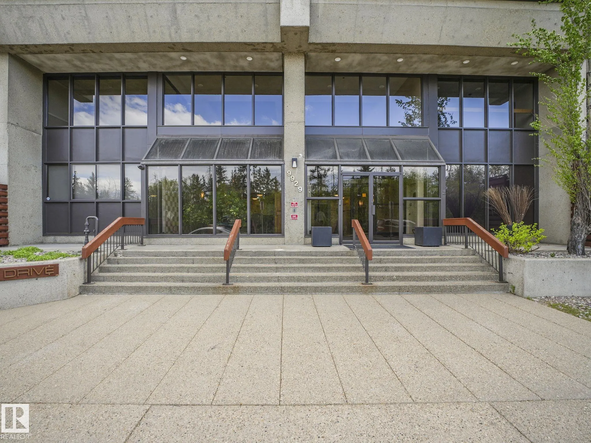 9929 SASKATCHEWAN Drive
