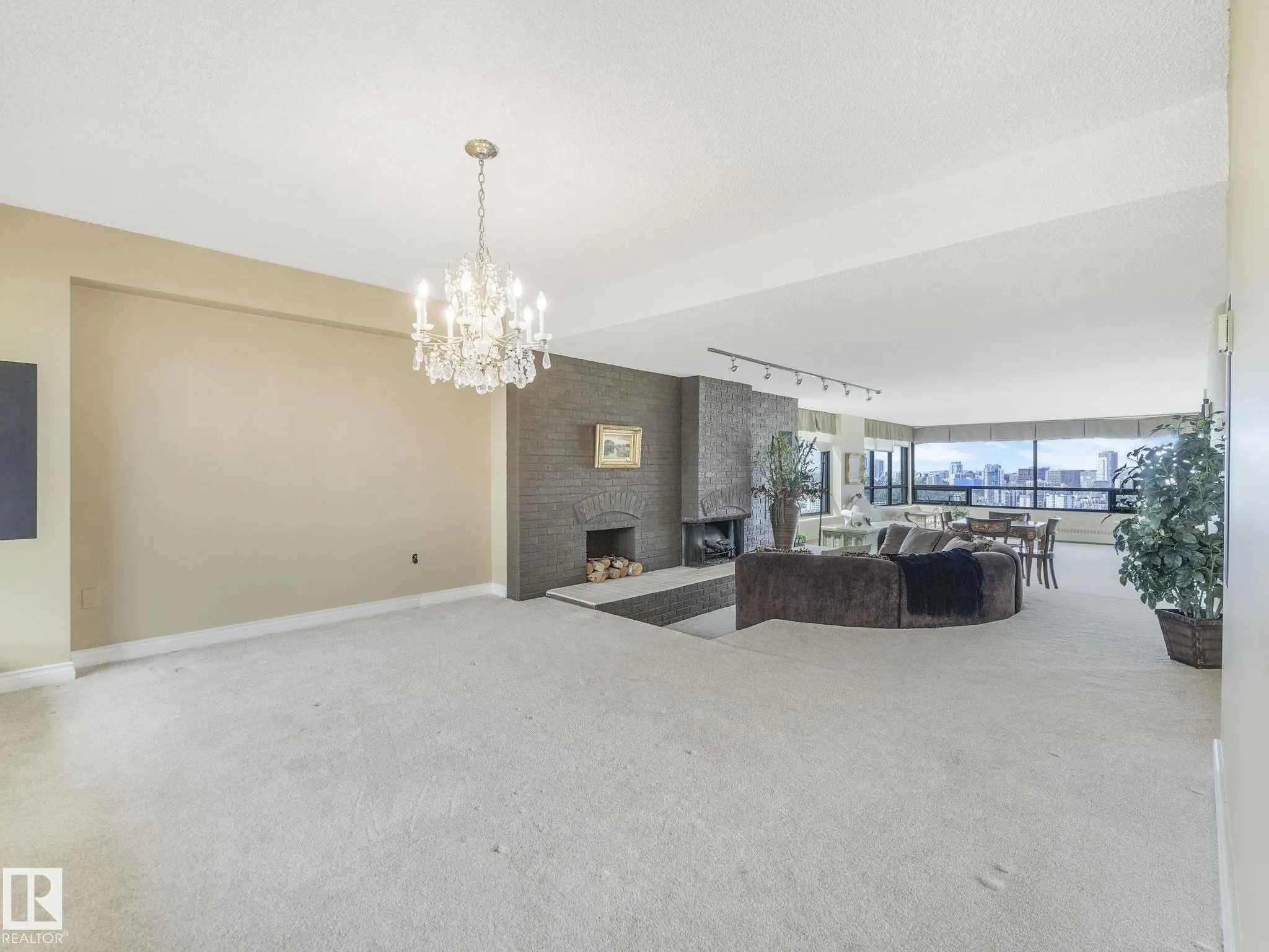9929 SASKATCHEWAN Drive
