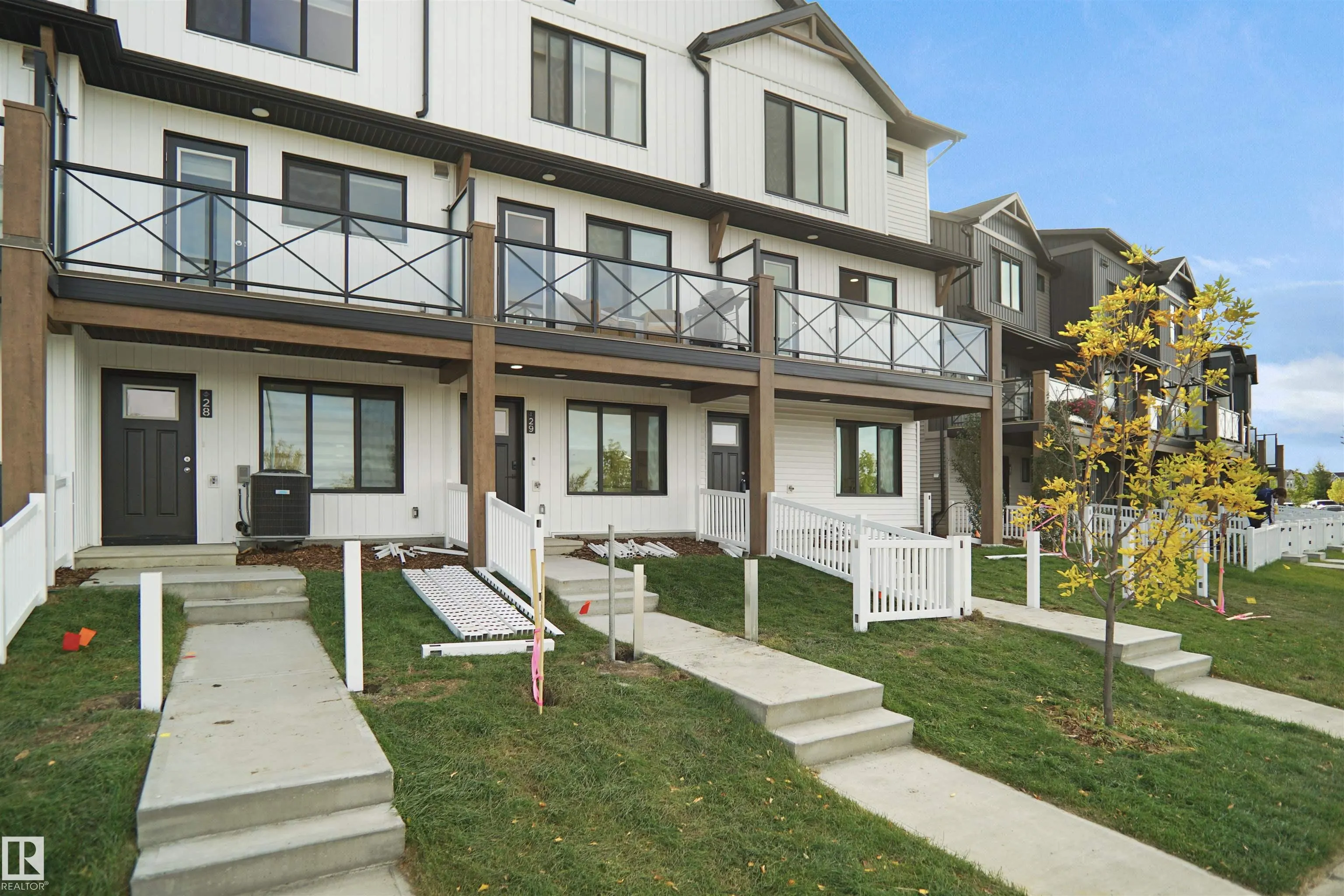 1025 SECORD PROMENADE Promenade