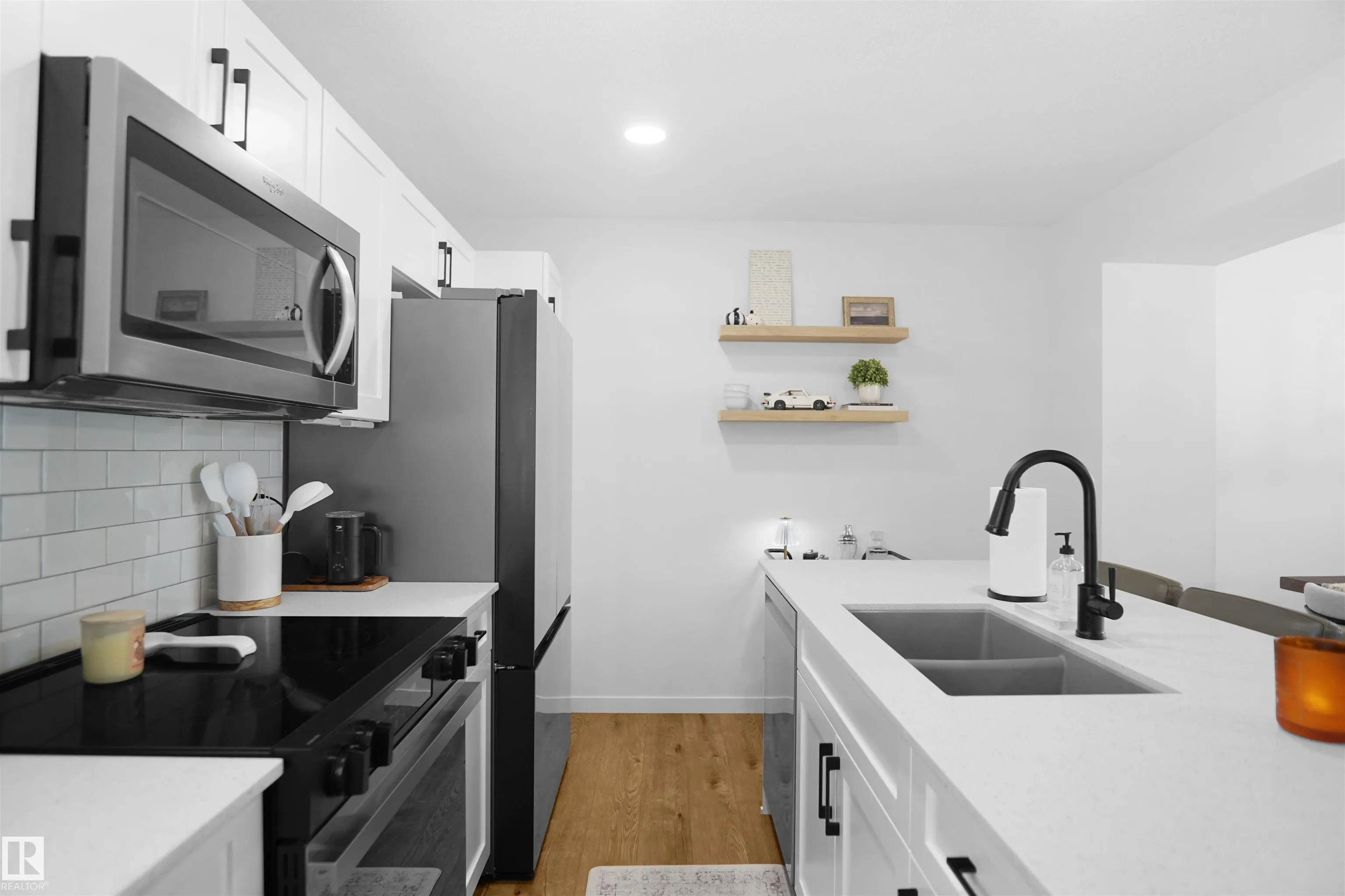1025 SECORD PROMENADE Promenade