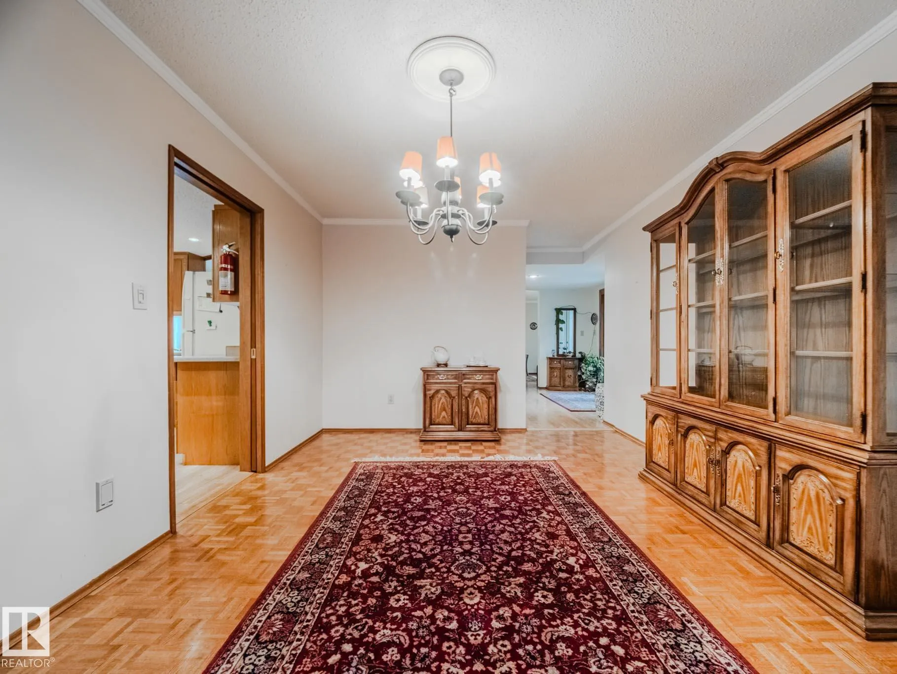 14 GREENBRIAR Crescent