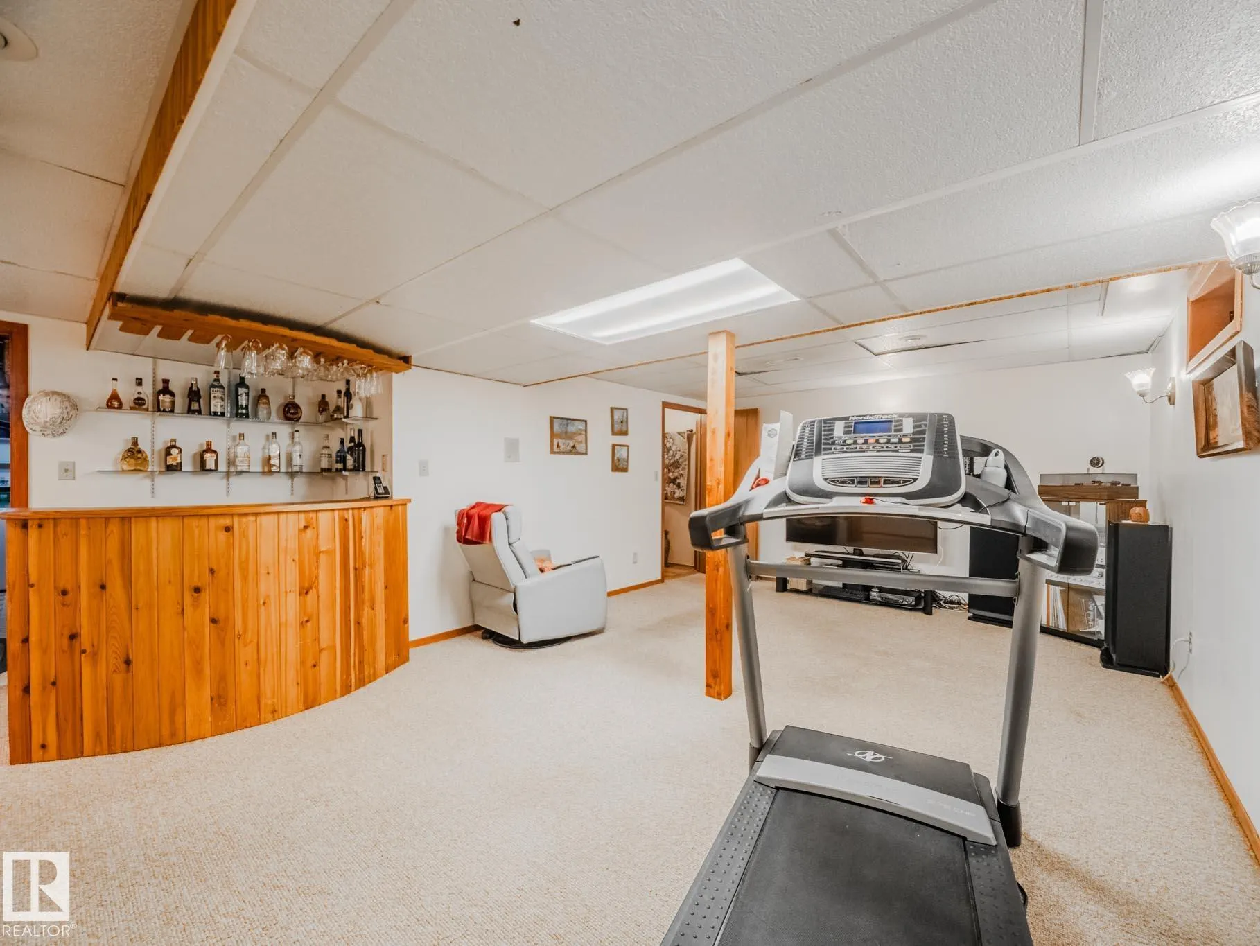 14 GREENBRIAR Crescent