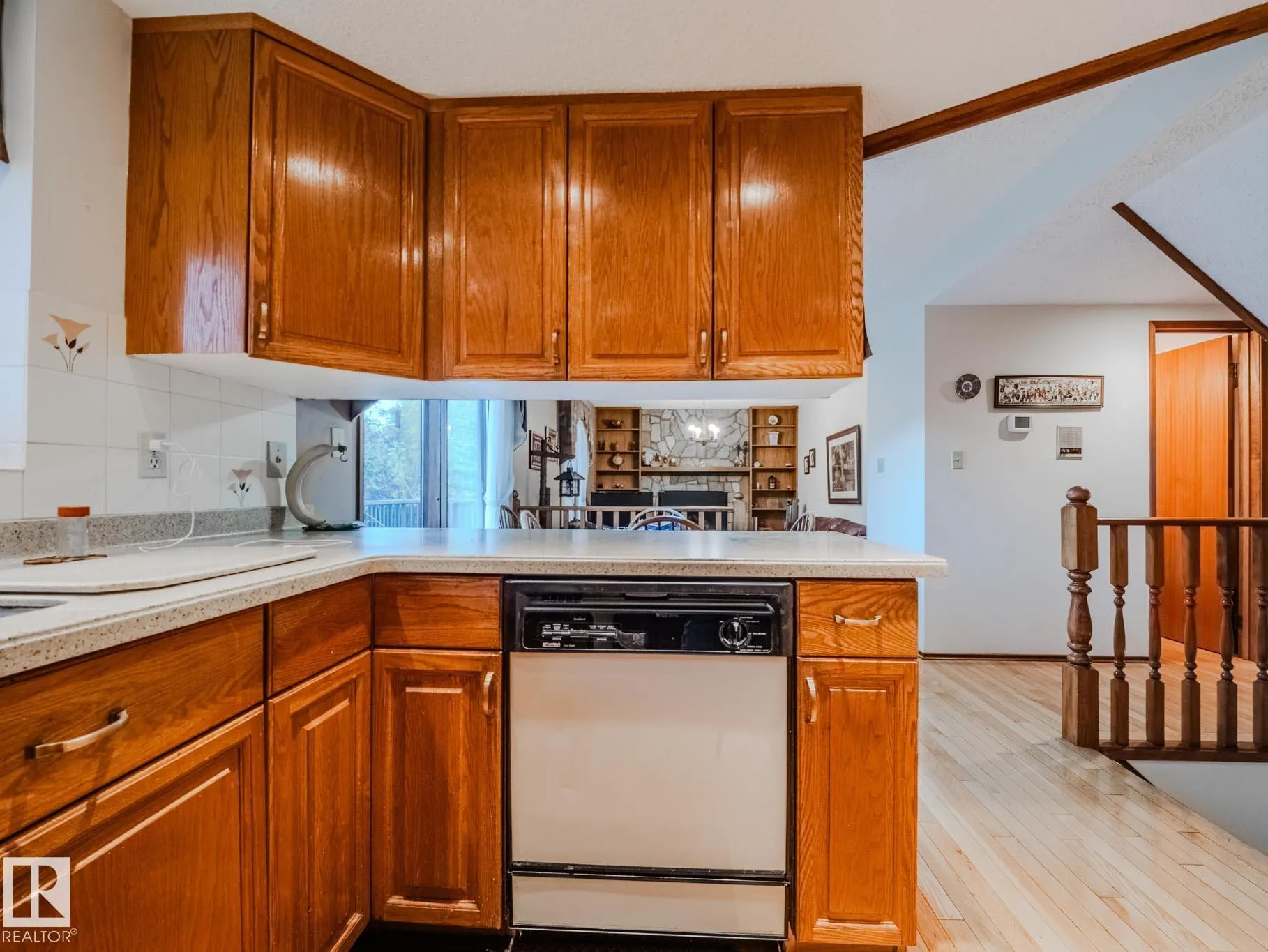 14 GREENBRIAR Crescent