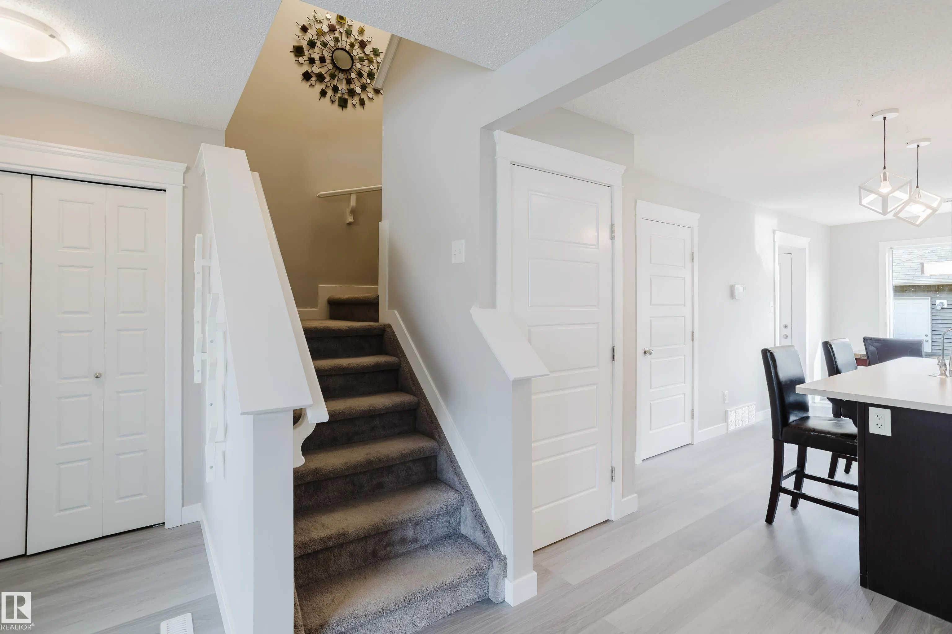 287 DESROCHERS Boulevard
