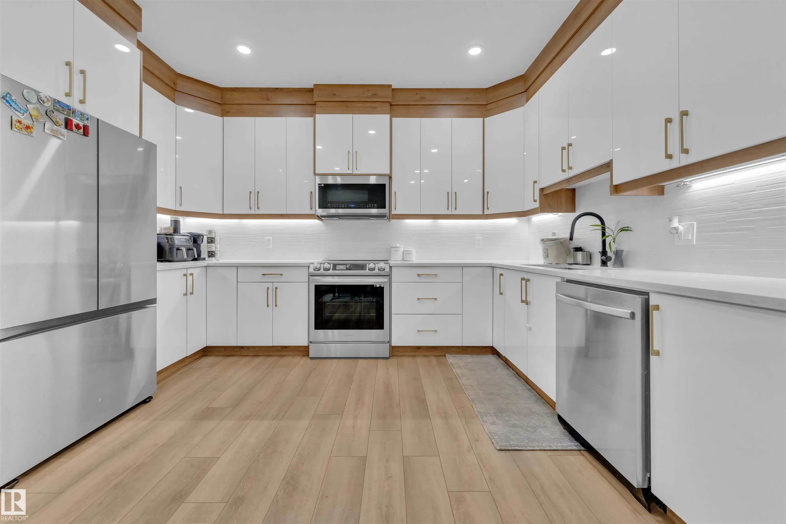 244 ROLSTON Wynd