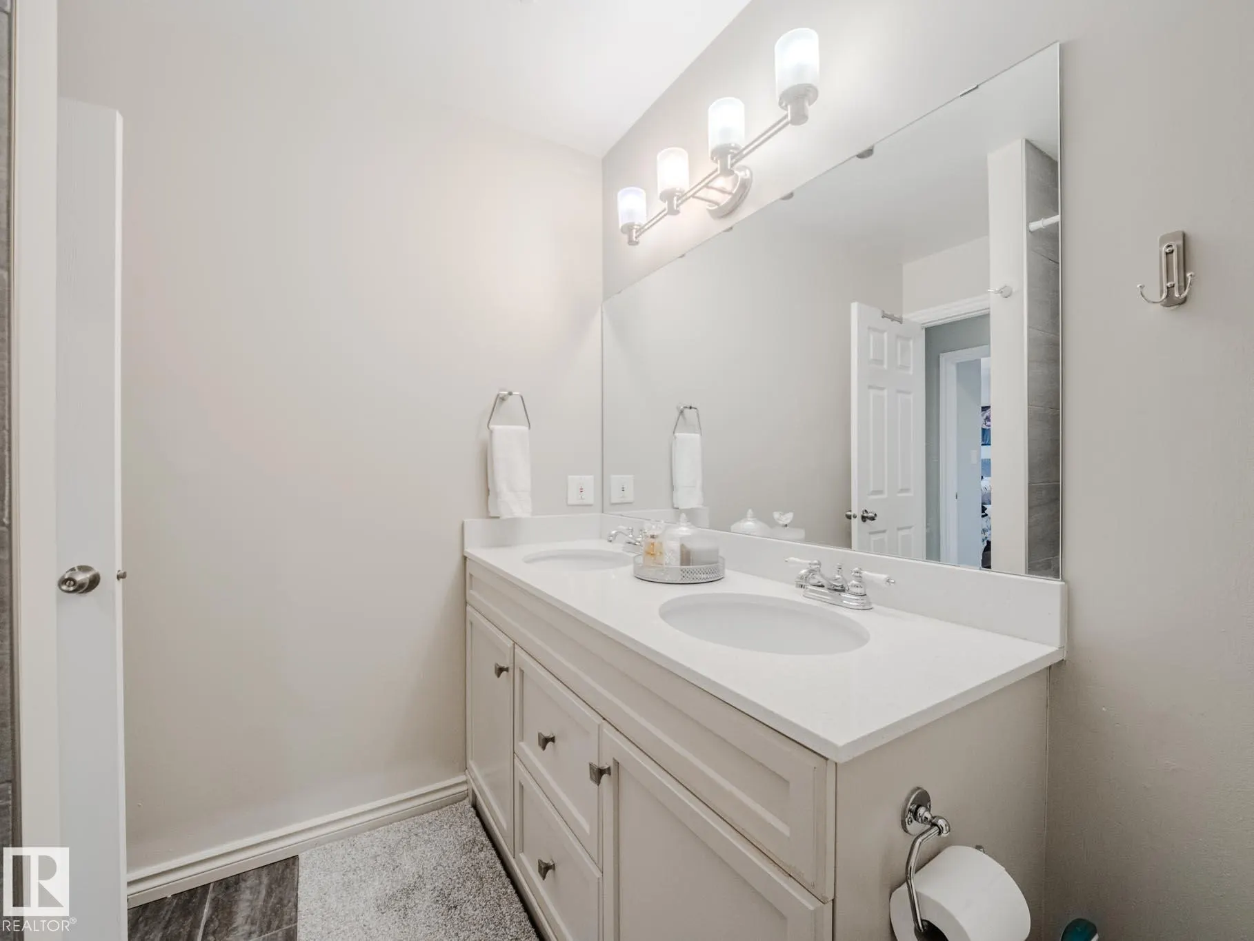 168 Grandin Village