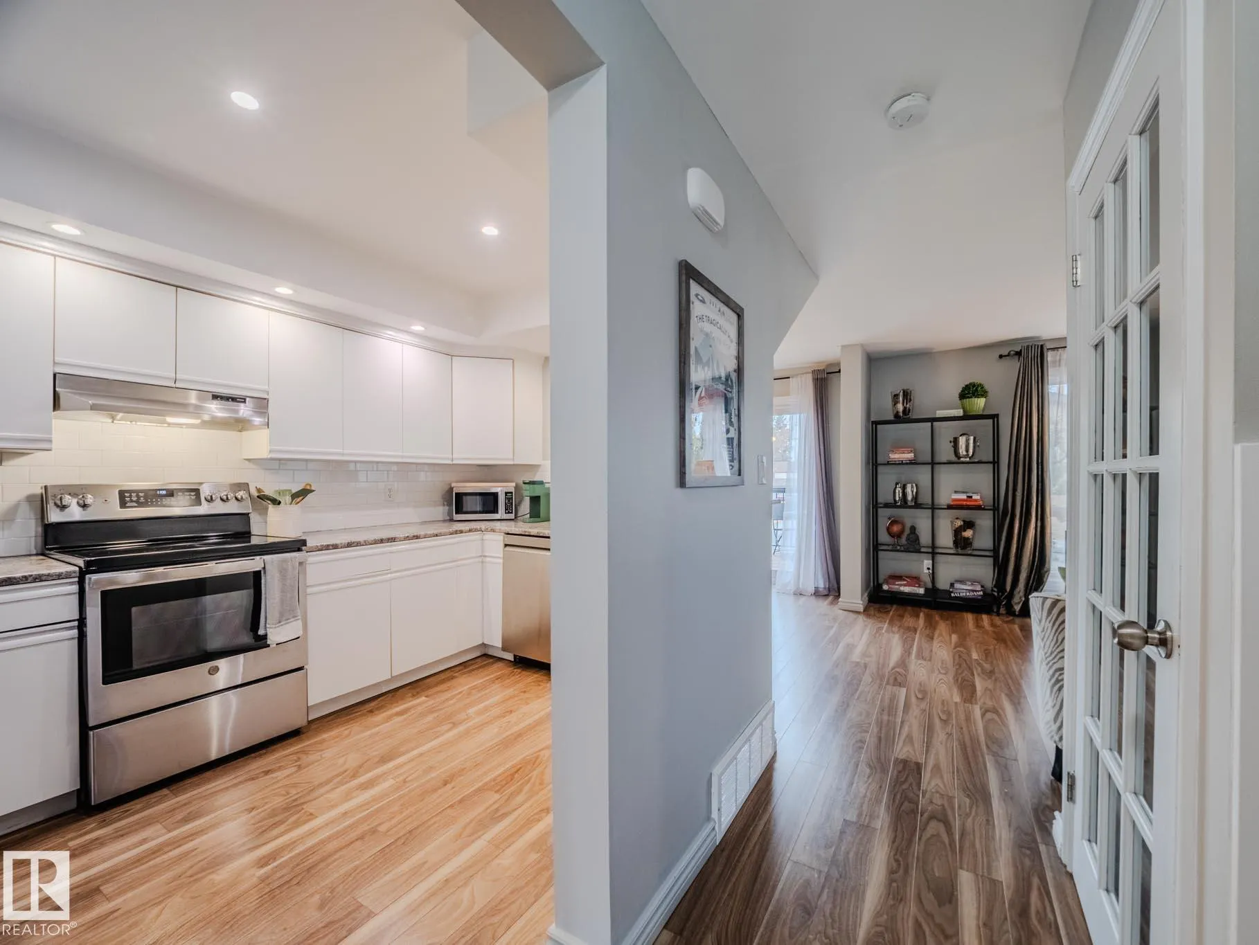 168 Grandin Village