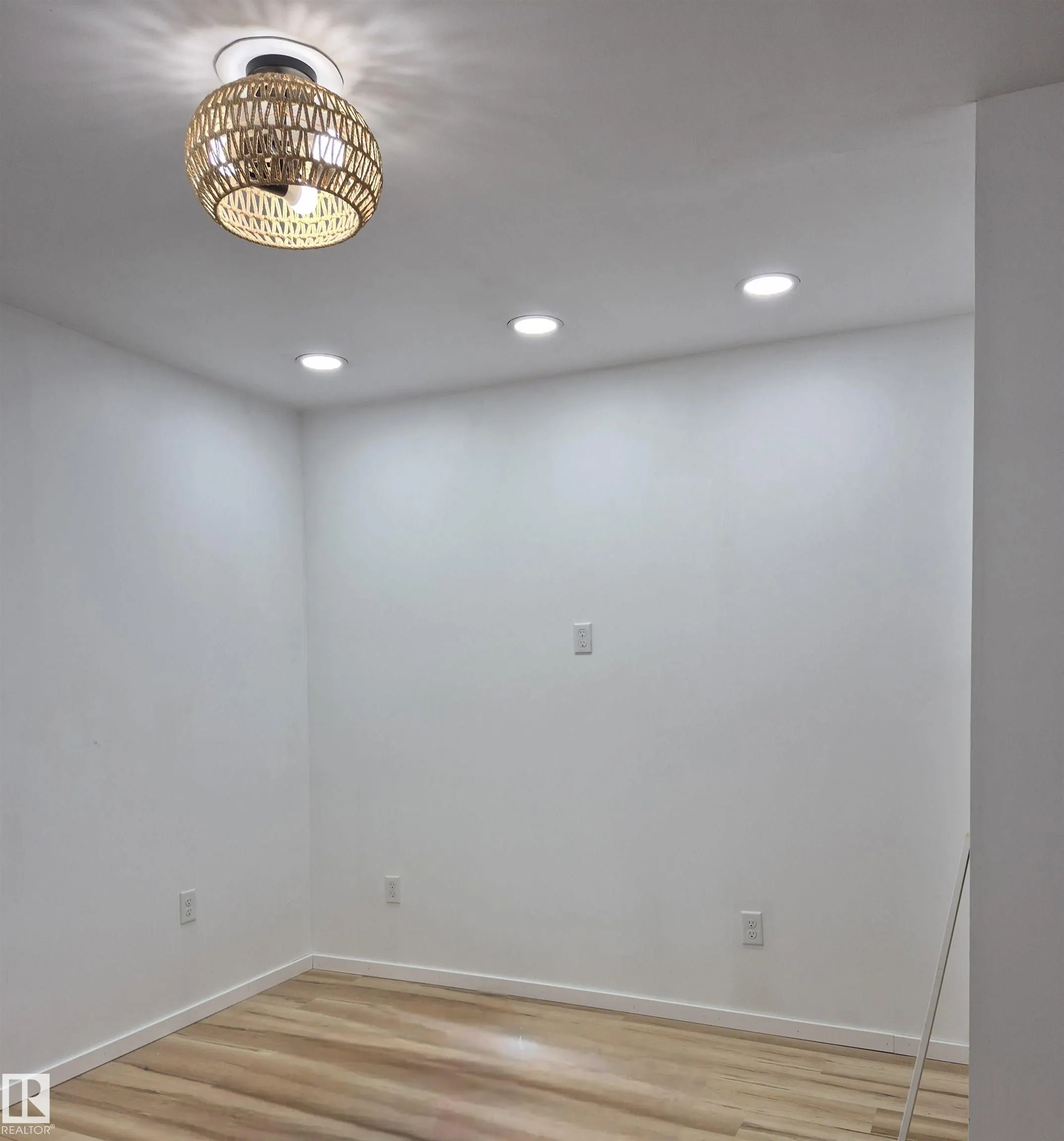 111 51 Street