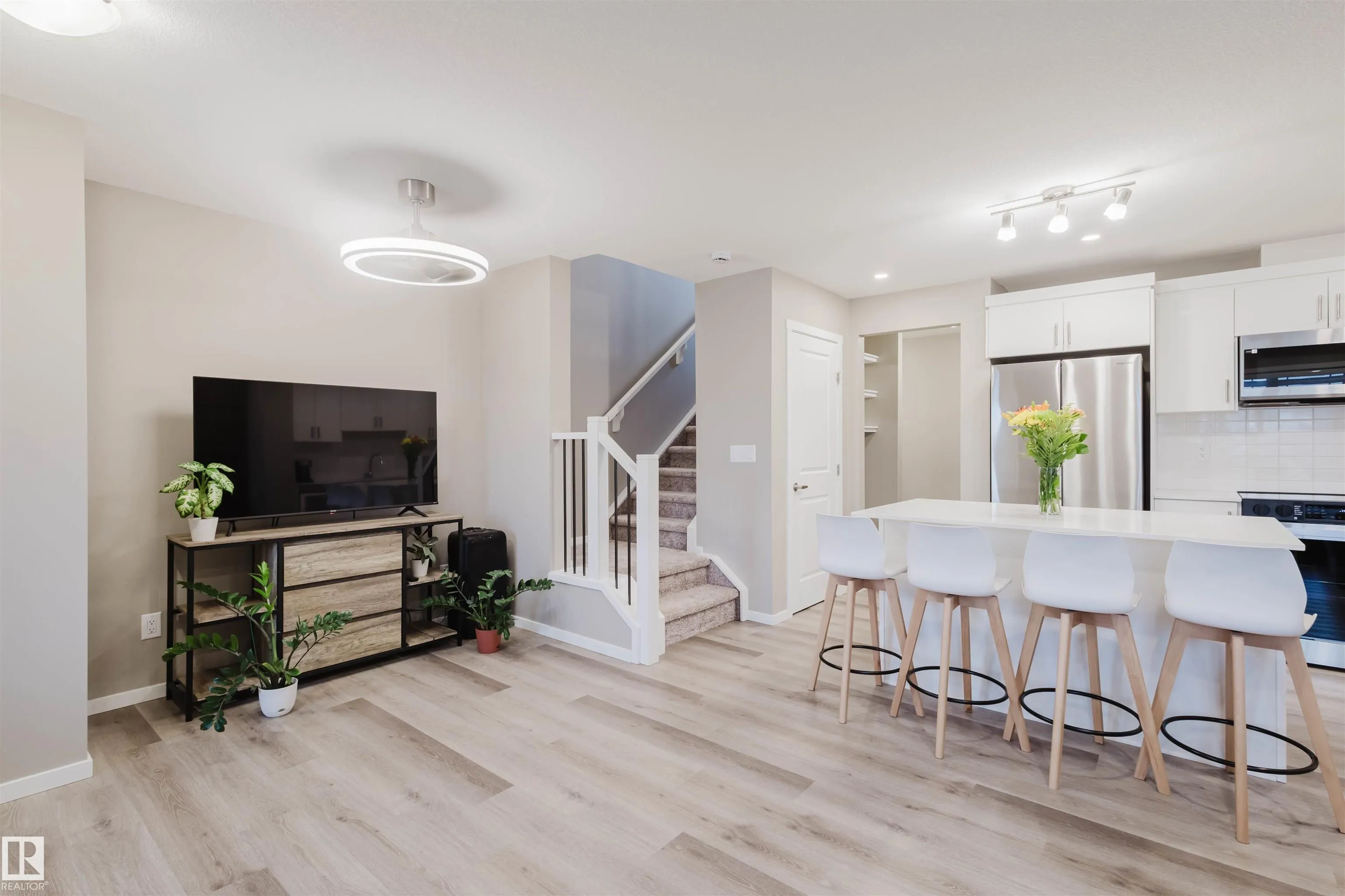 20808 19 Avenue