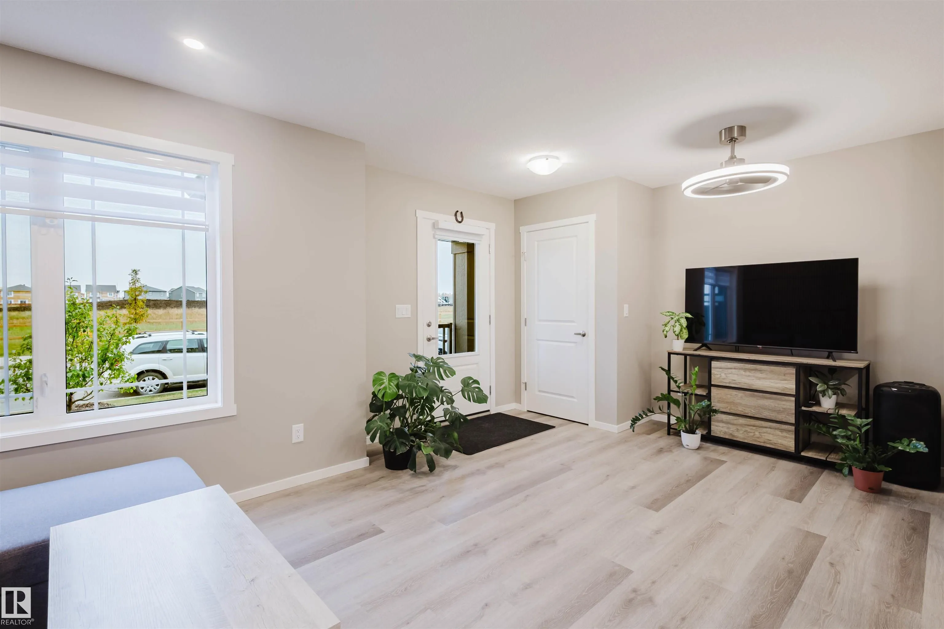 20808 19 Avenue