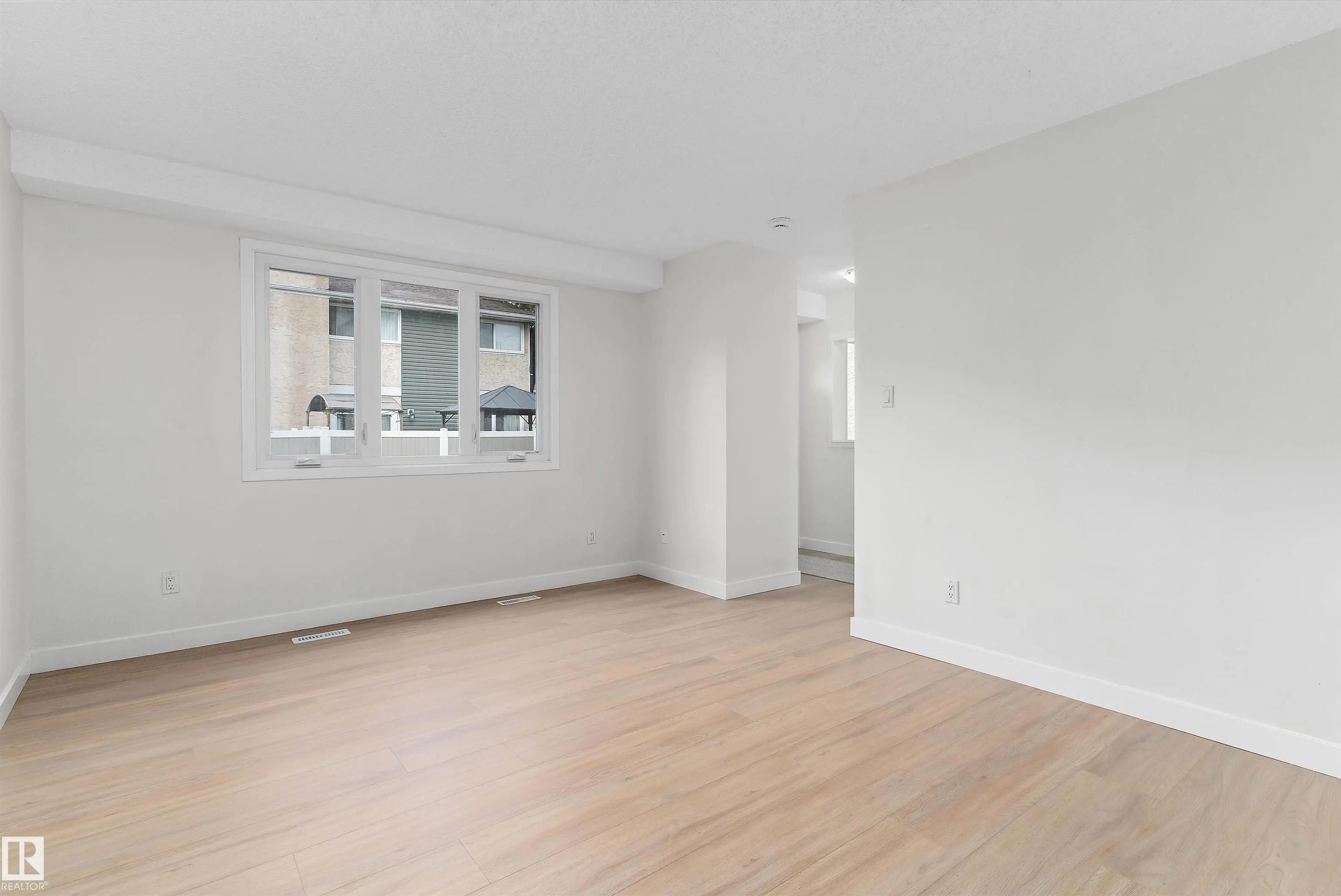 12H Clareview Village