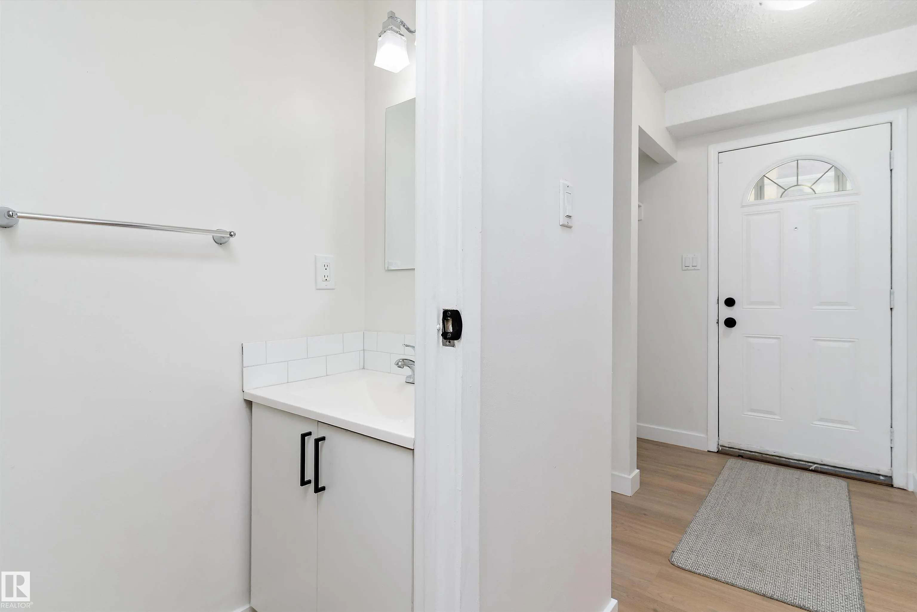 12H Clareview Village