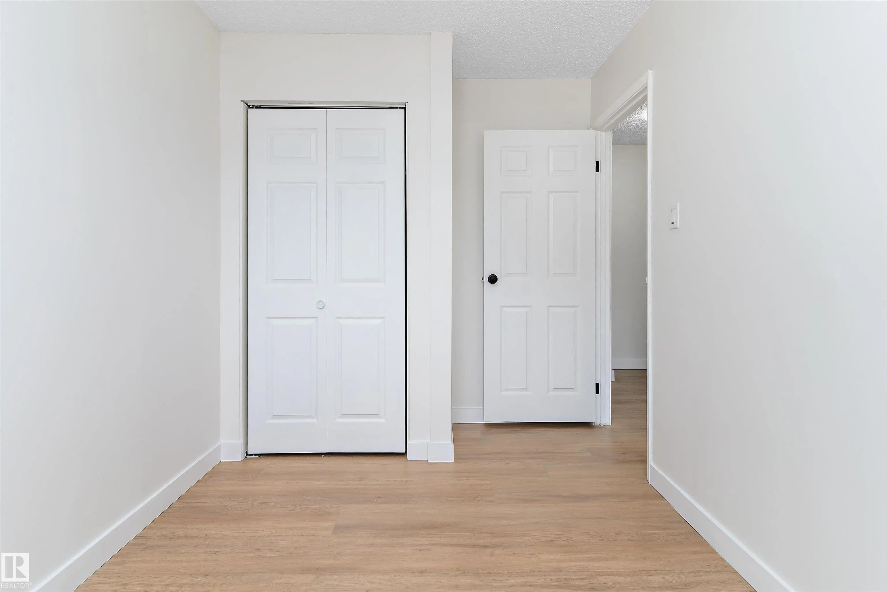 12H Clareview Village