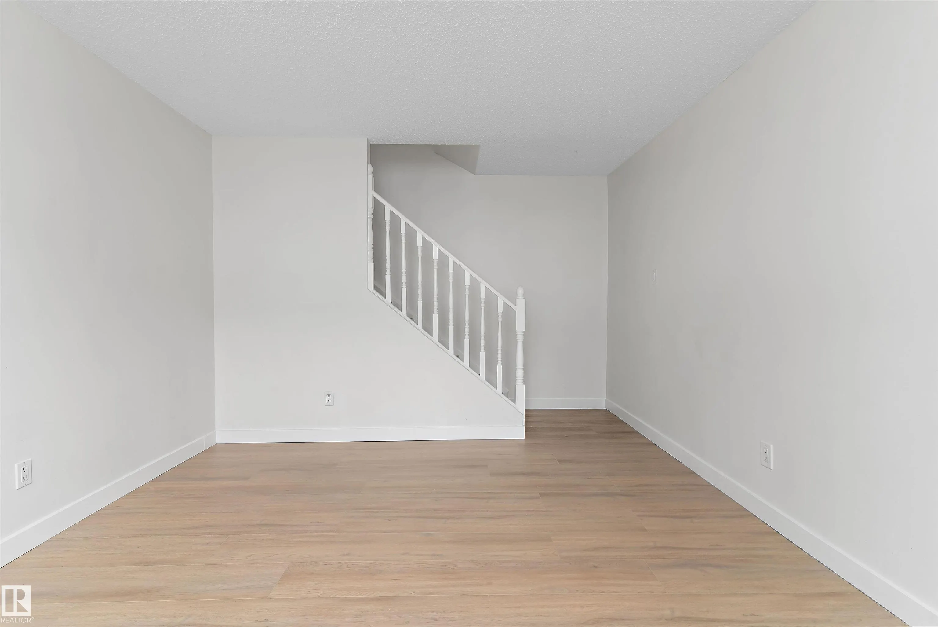 12H Clareview Village