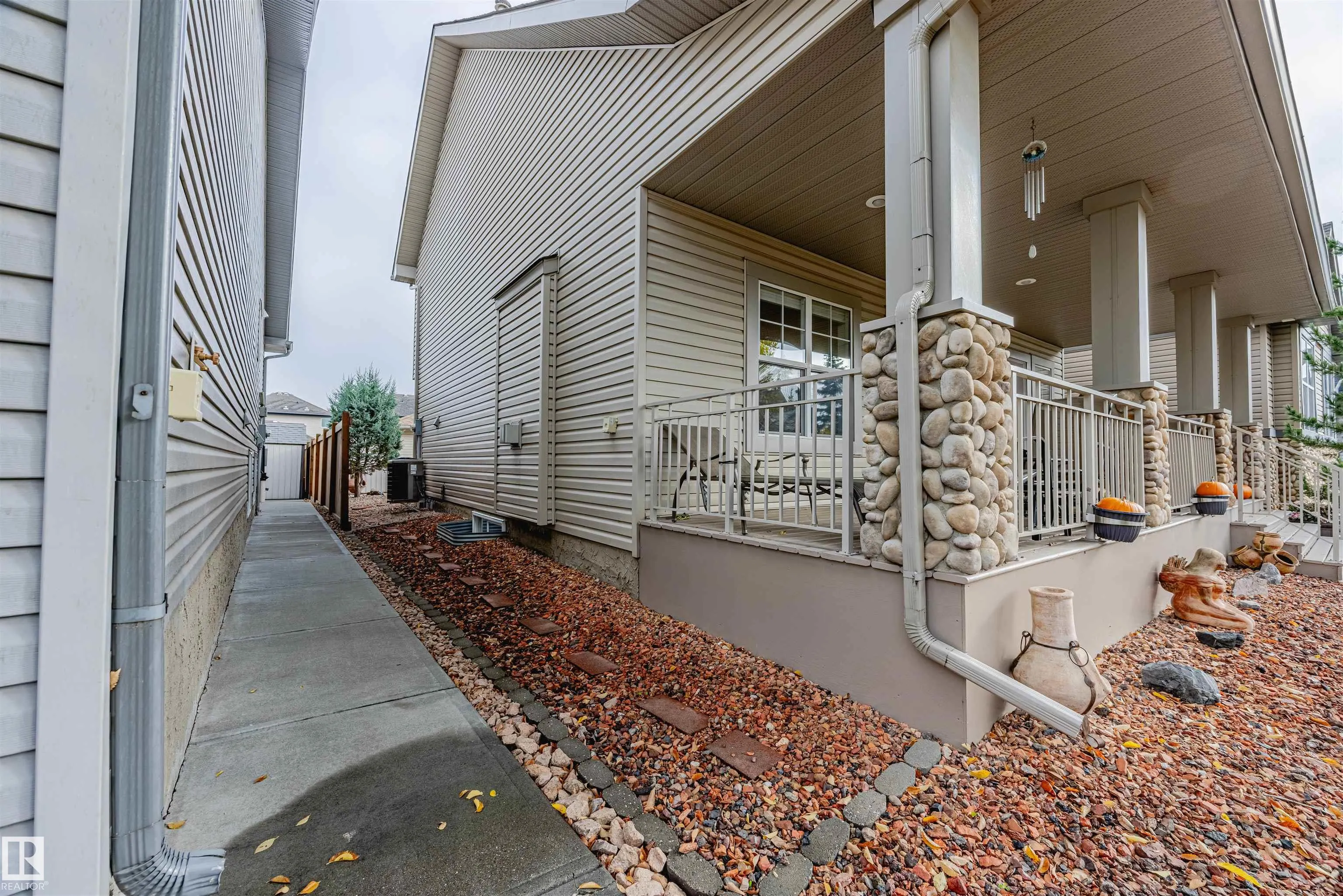 19 CLEARWATER Lane