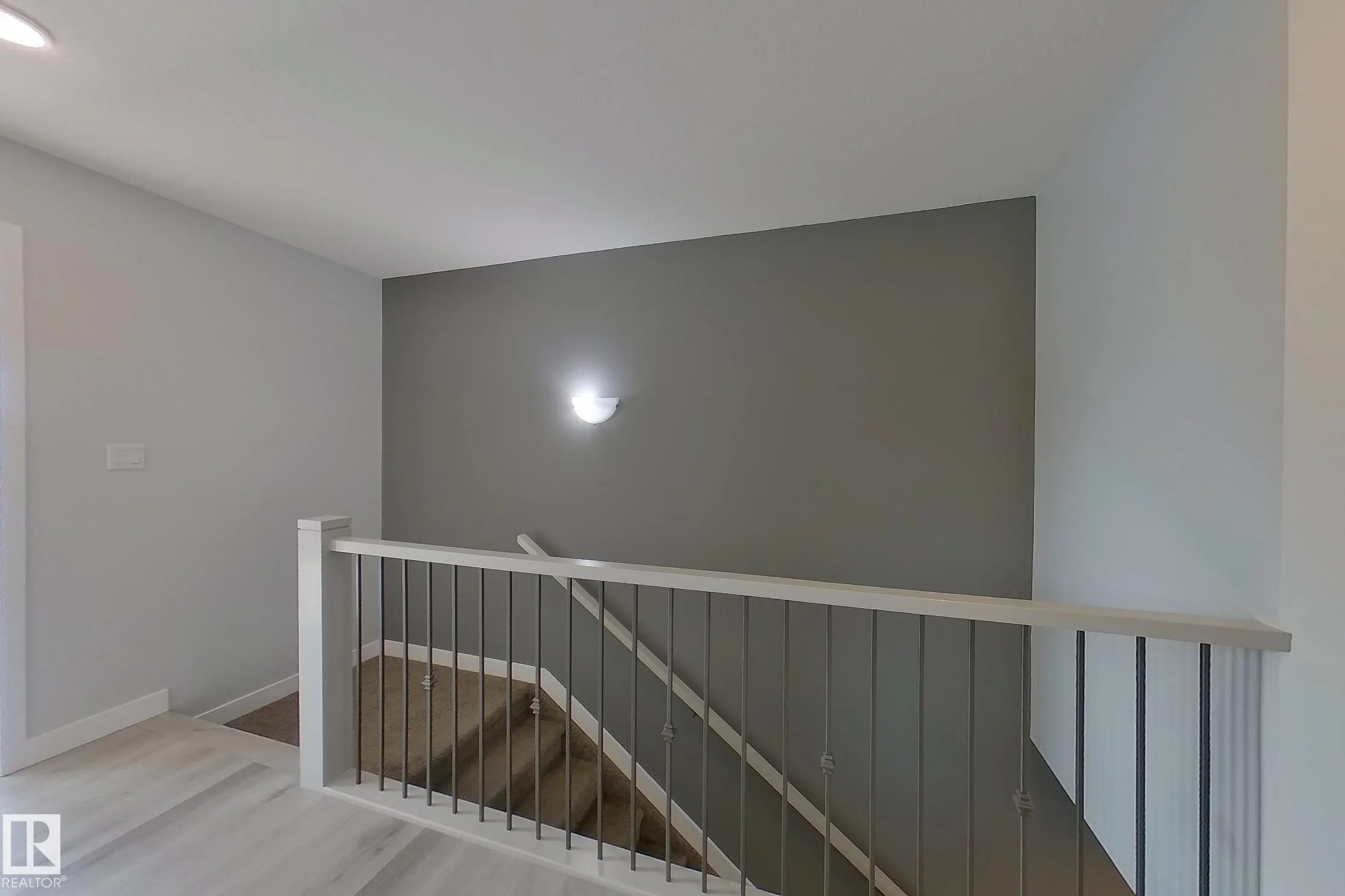 1653 PLUM CIRCLE Circle