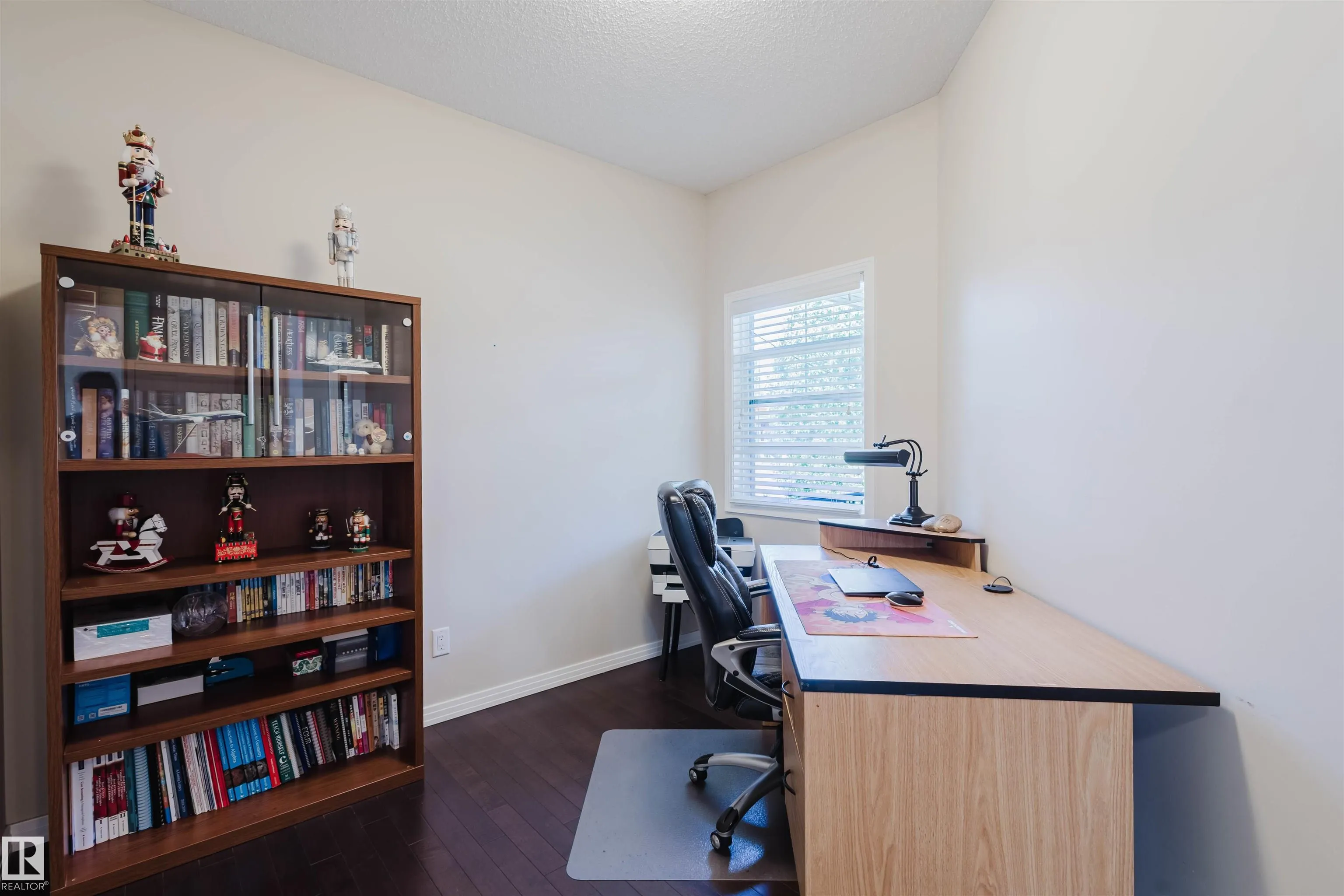 6731 SPEAKER Place