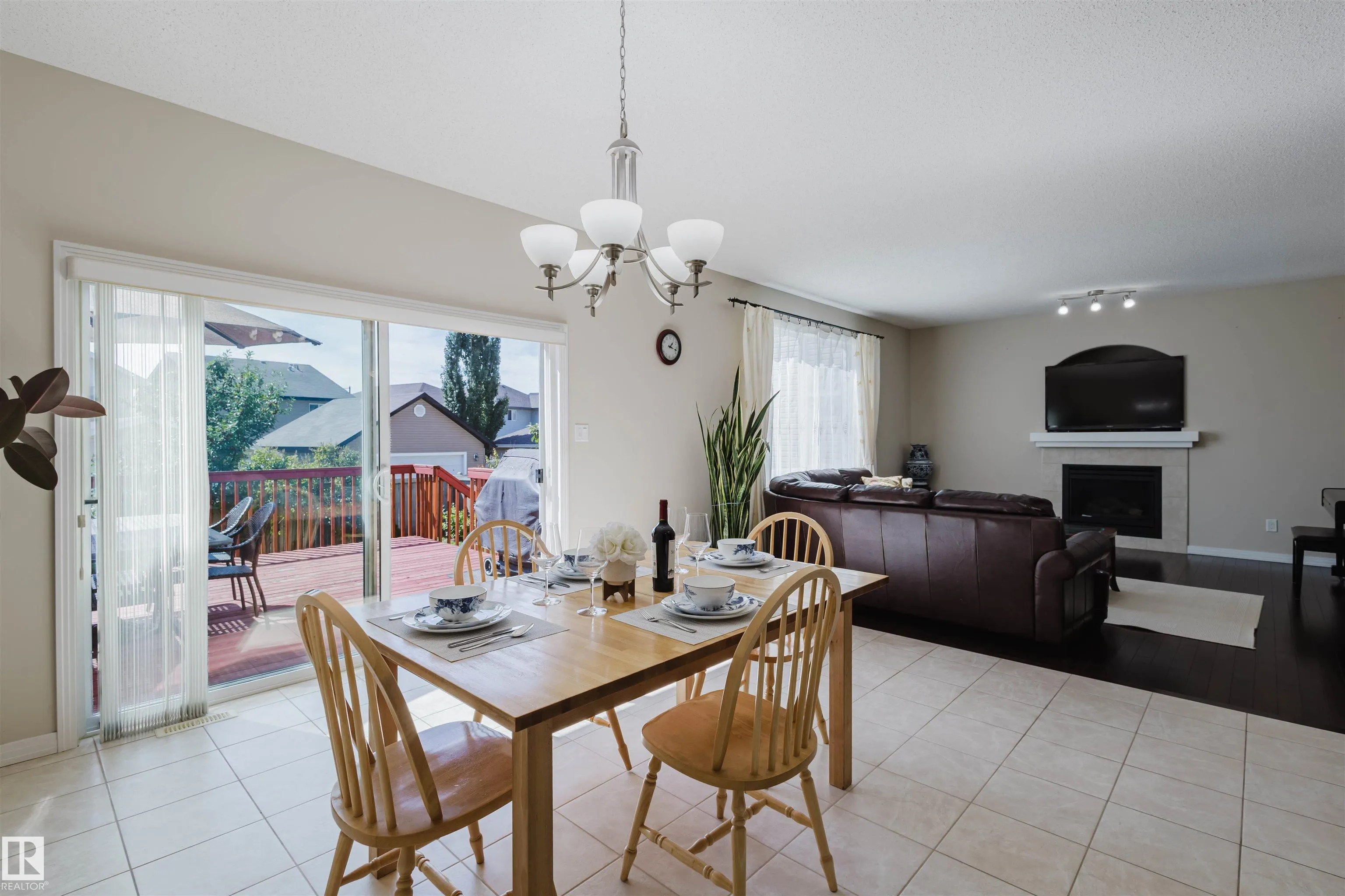 6731 SPEAKER Place
