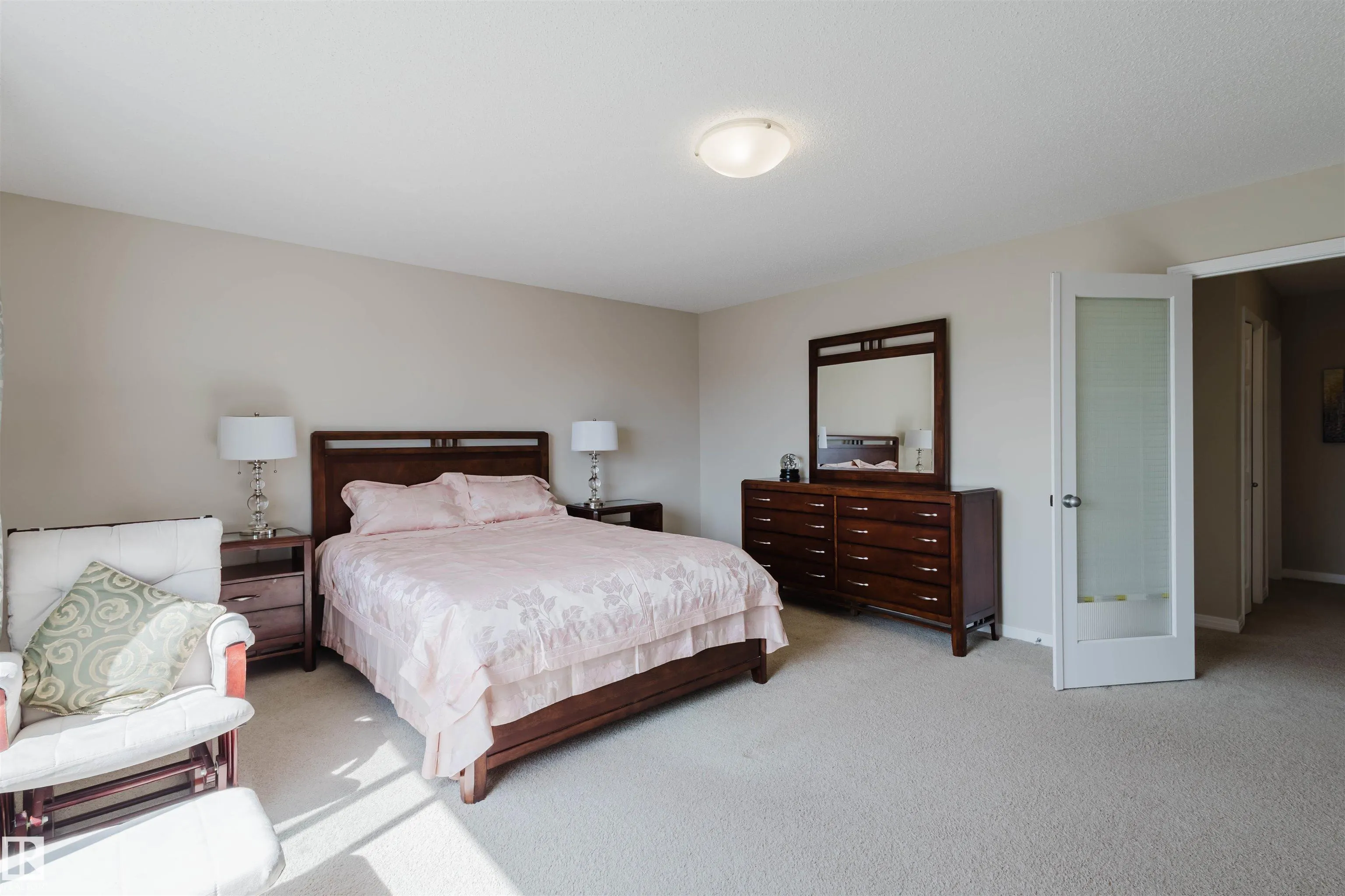 6731 SPEAKER Place
