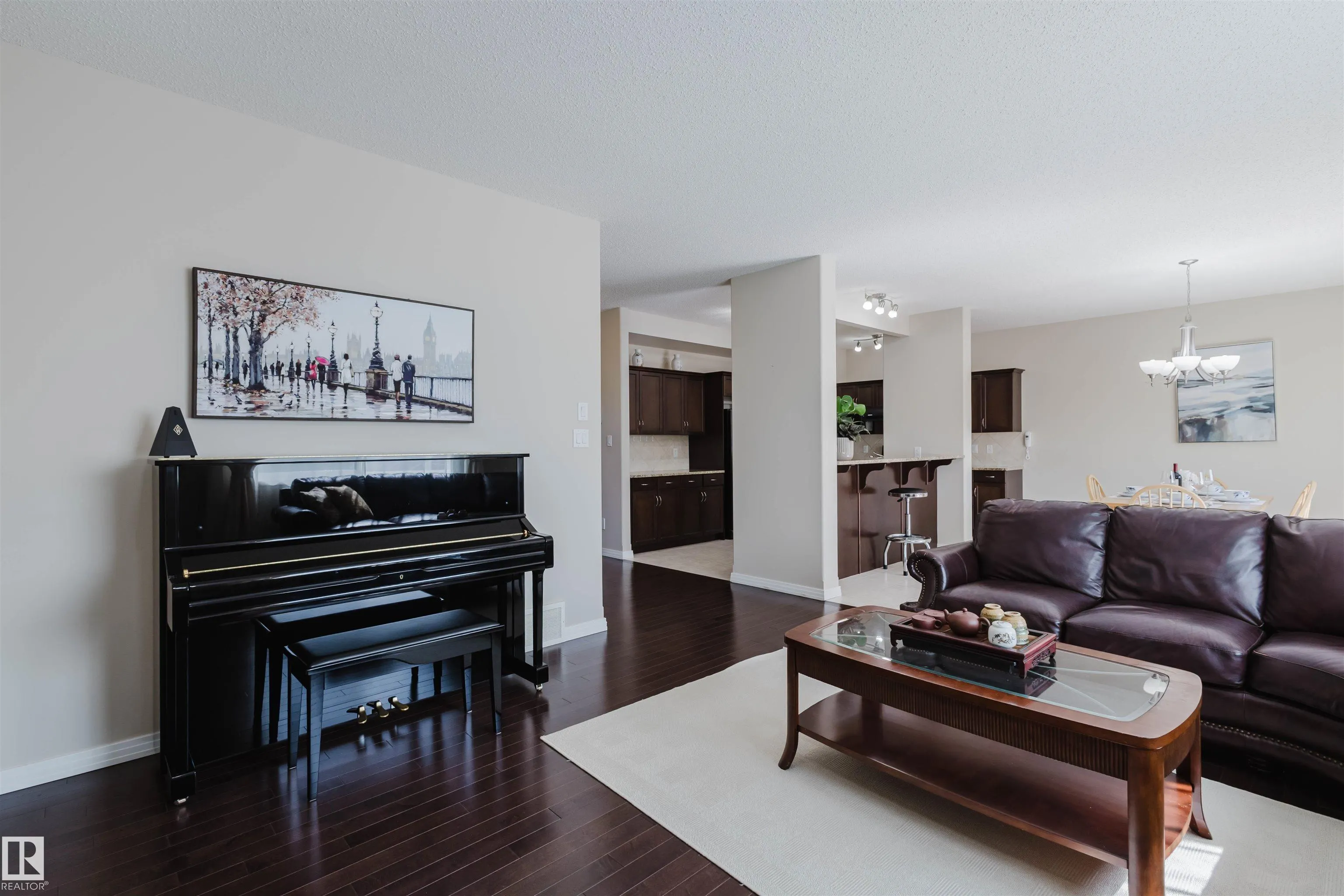 6731 SPEAKER Place