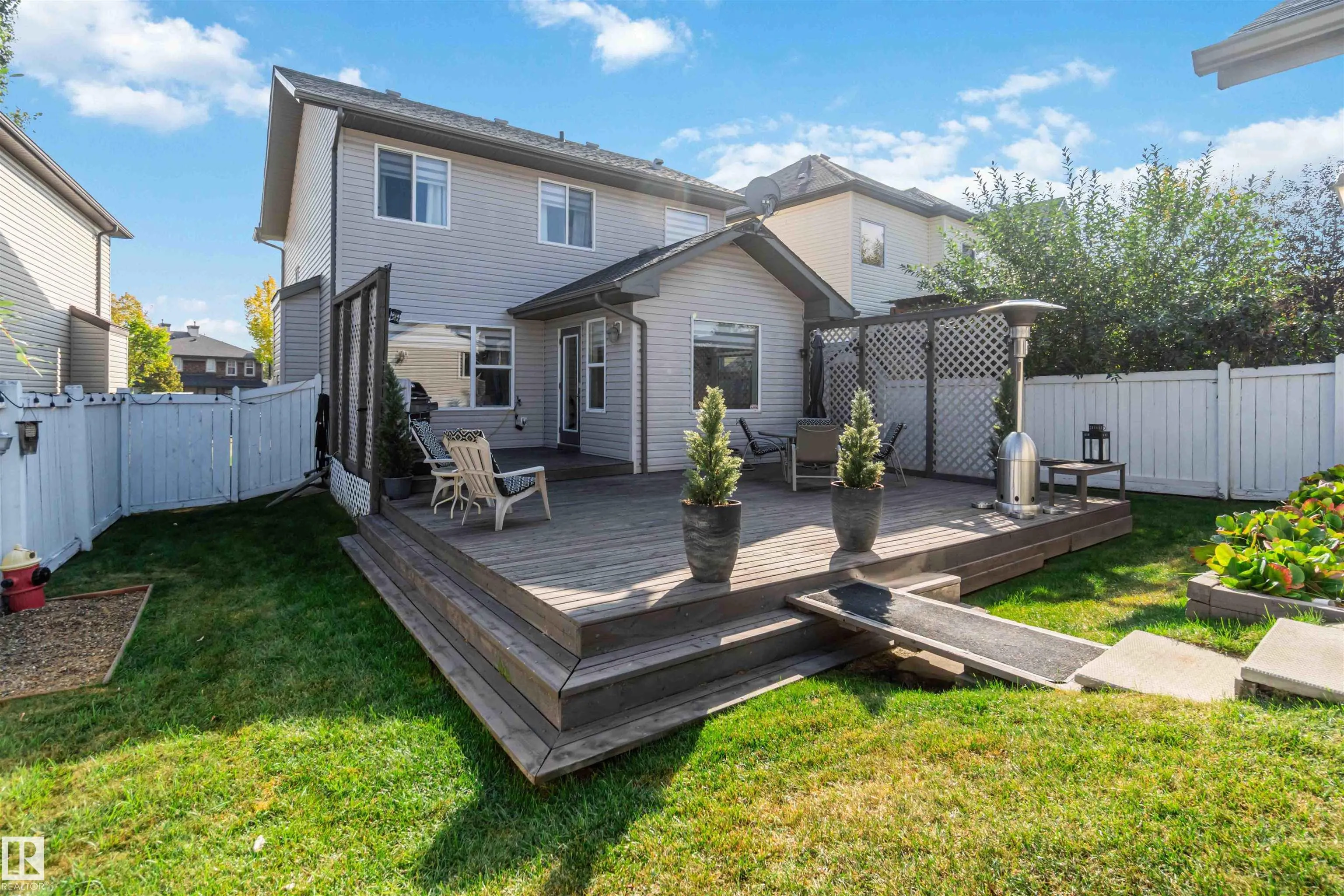 2056 TOWNE CENTRE Boulevard