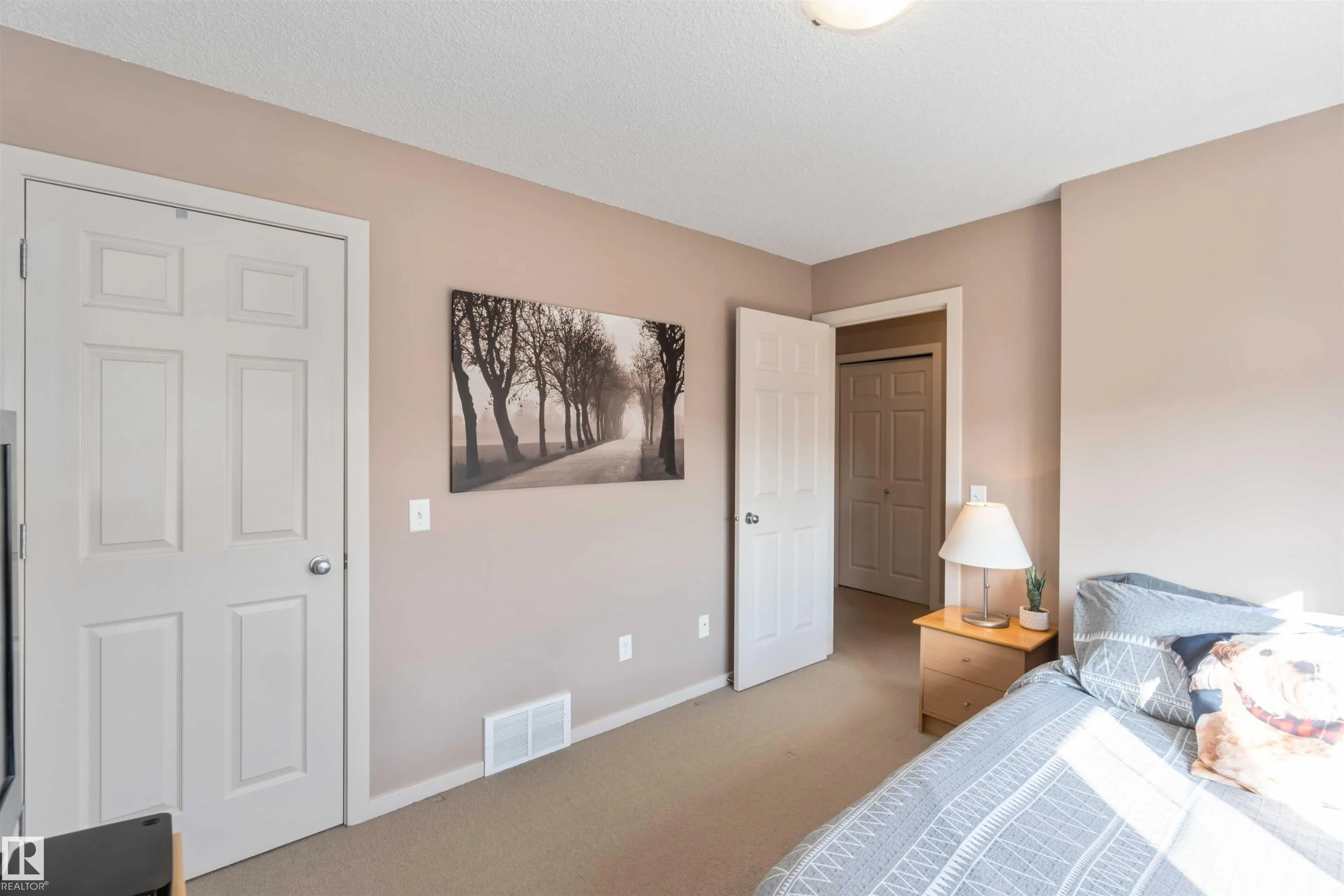 2056 TOWNE CENTRE Boulevard