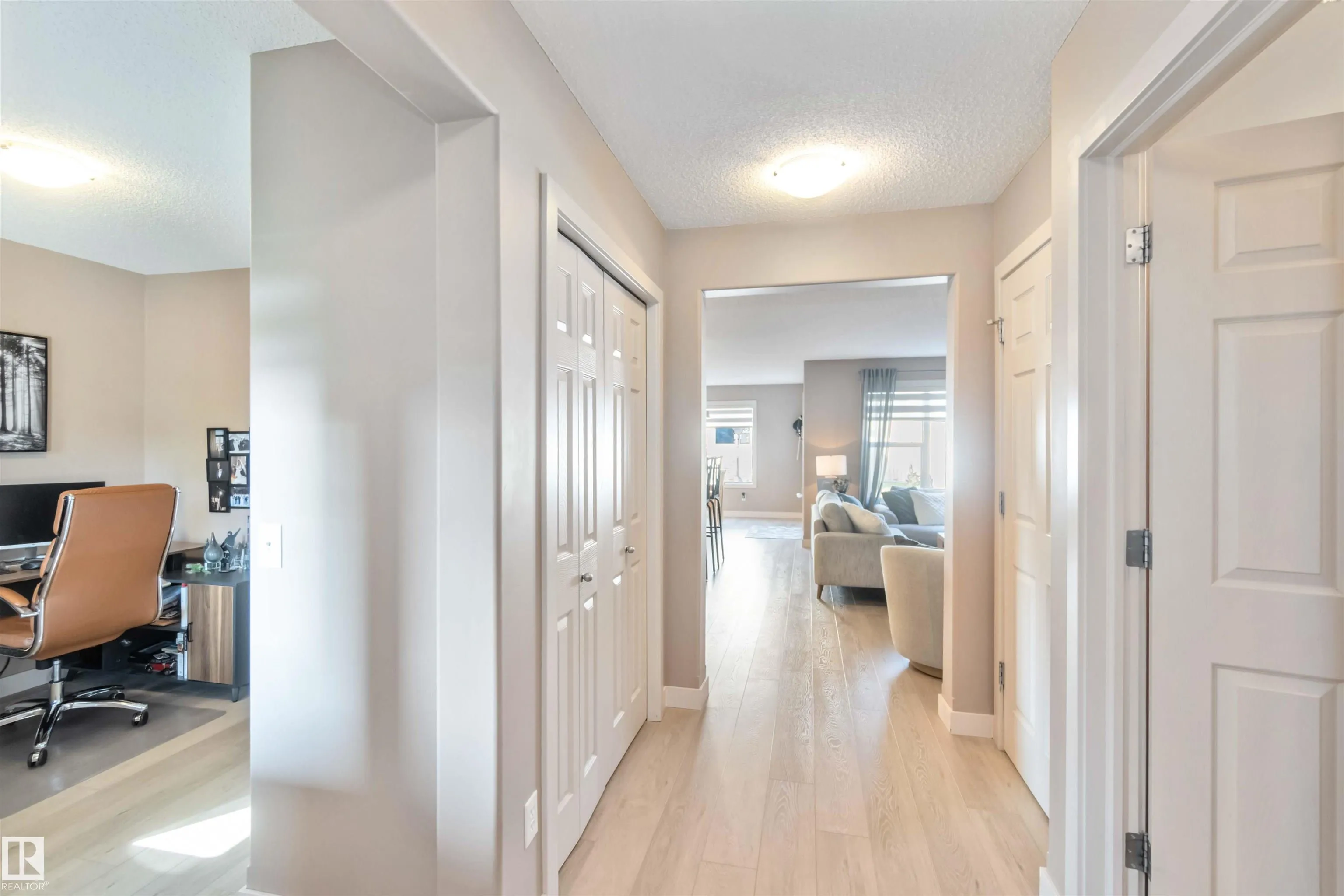 2056 TOWNE CENTRE Boulevard