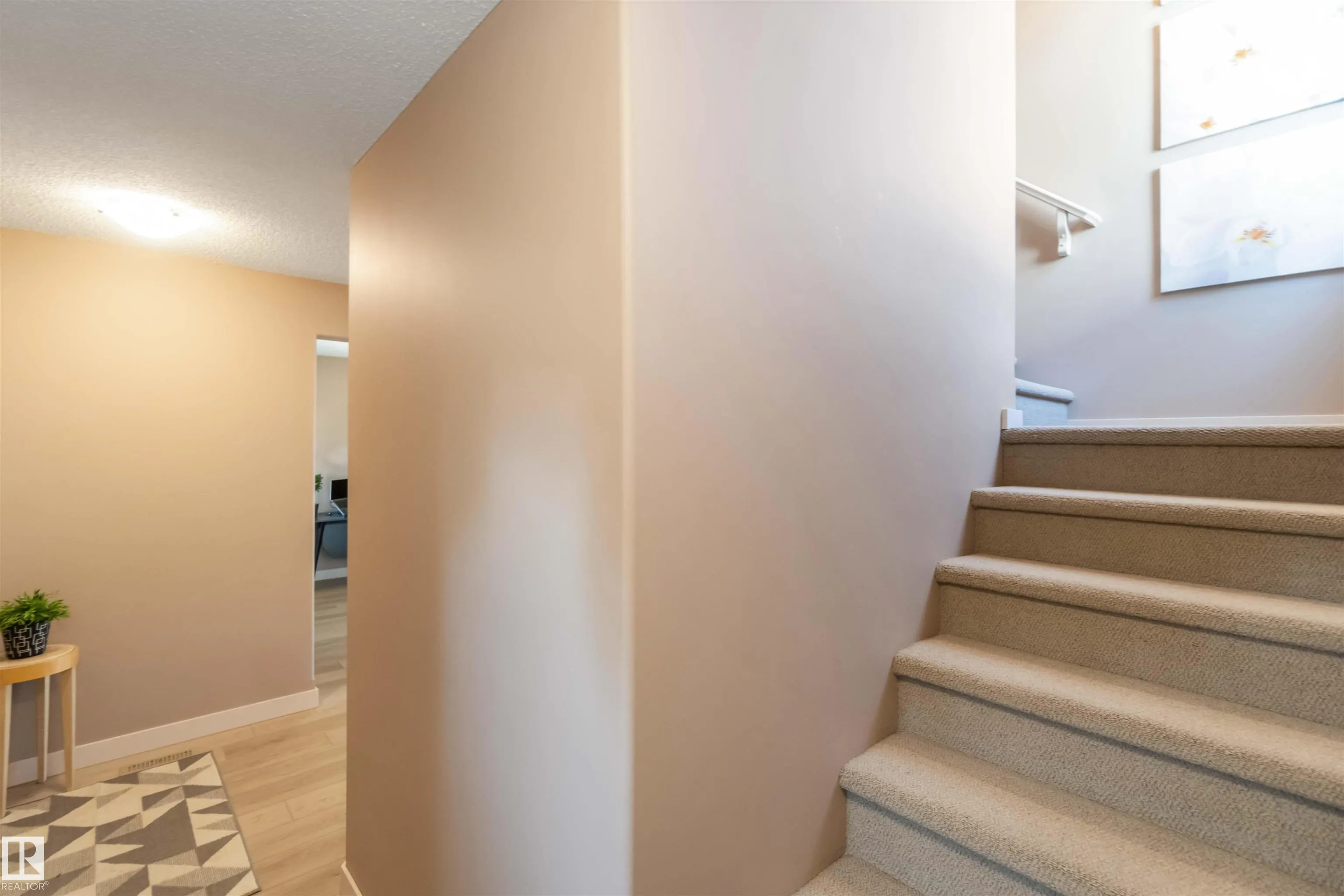 2056 TOWNE CENTRE Boulevard