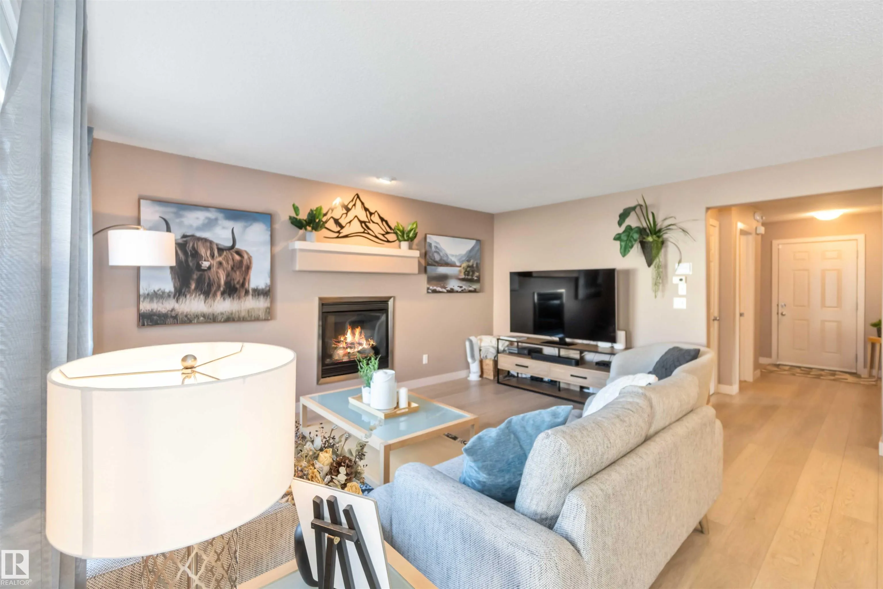 2056 TOWNE CENTRE Boulevard