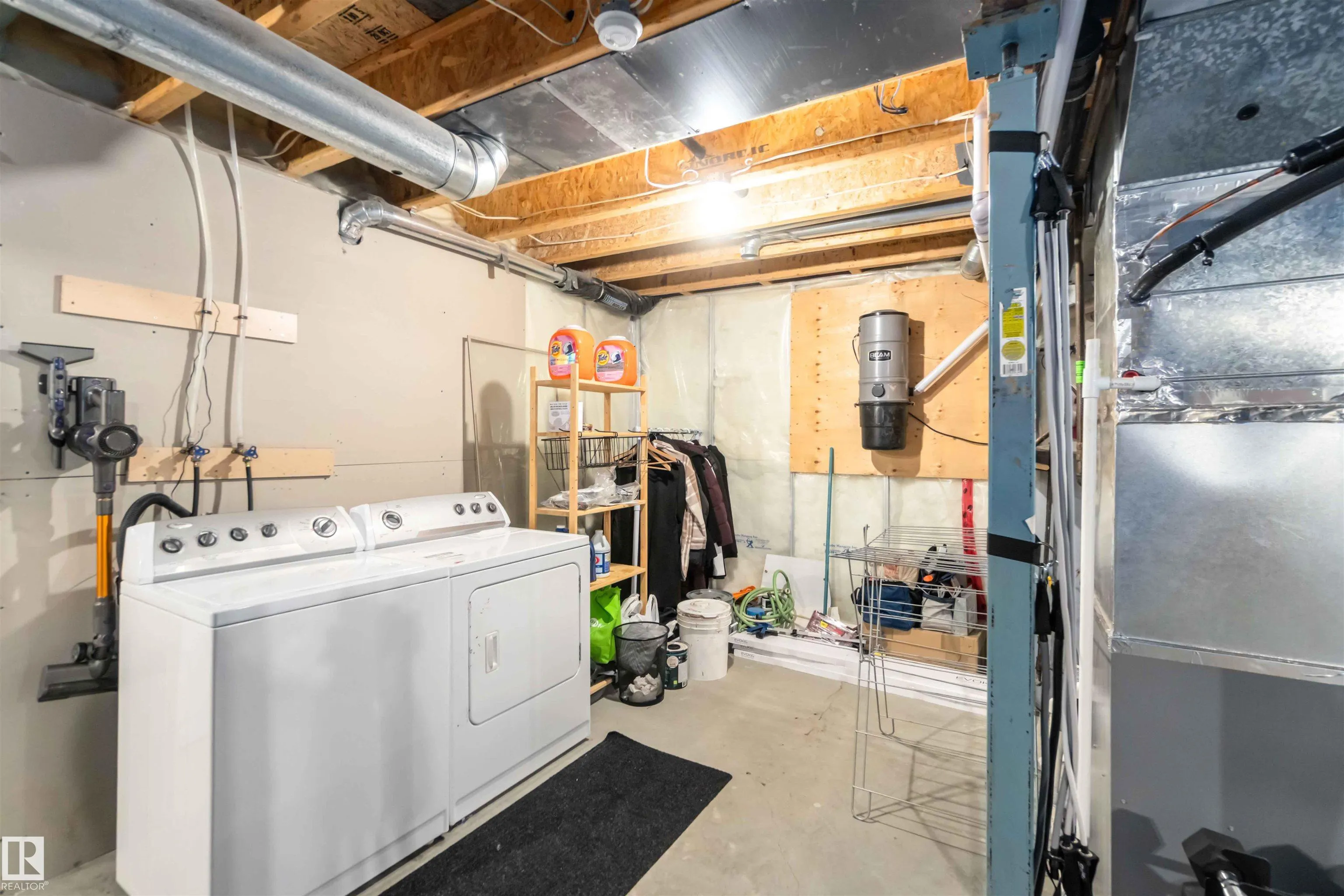 2056 TOWNE CENTRE Boulevard