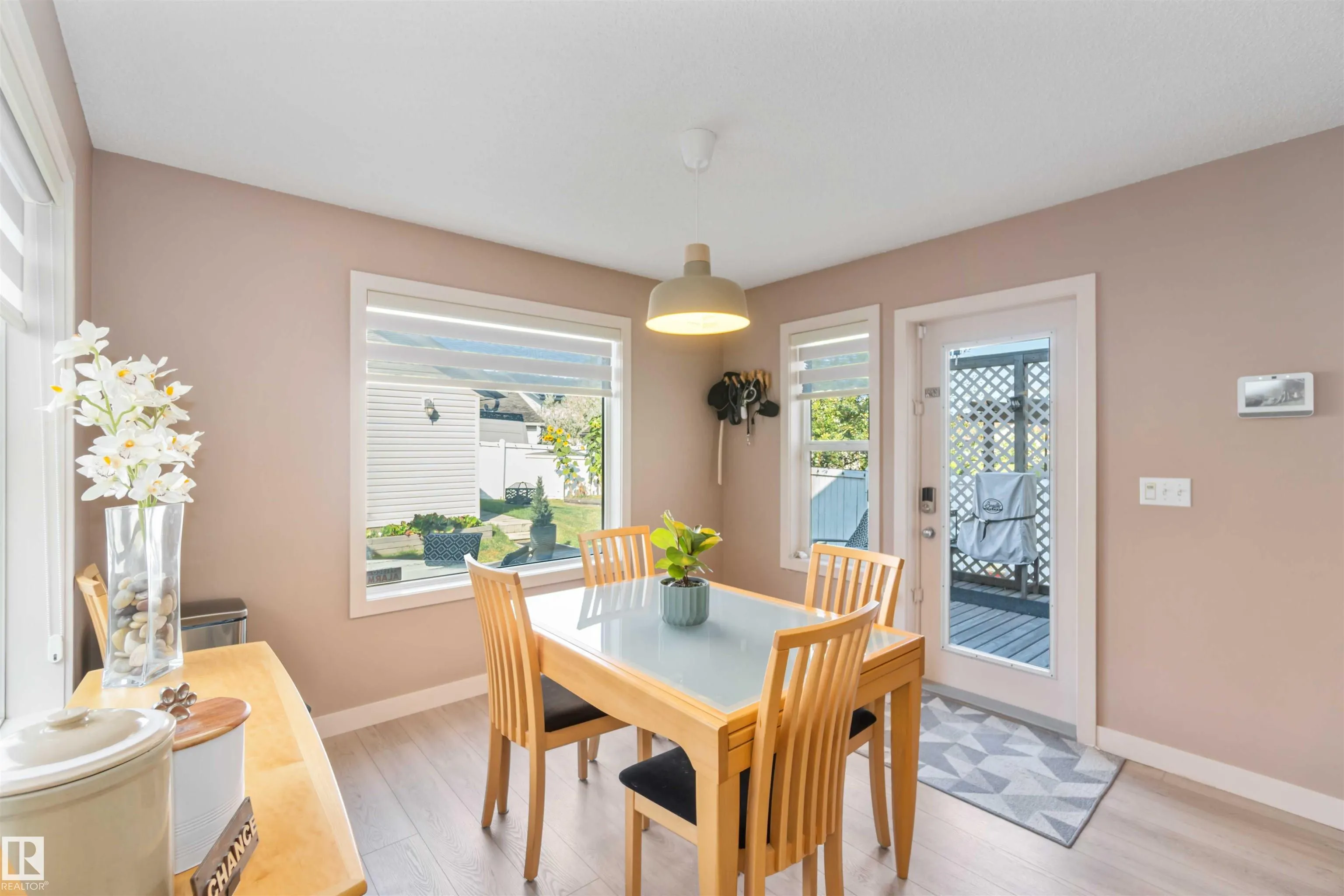 2056 TOWNE CENTRE Boulevard