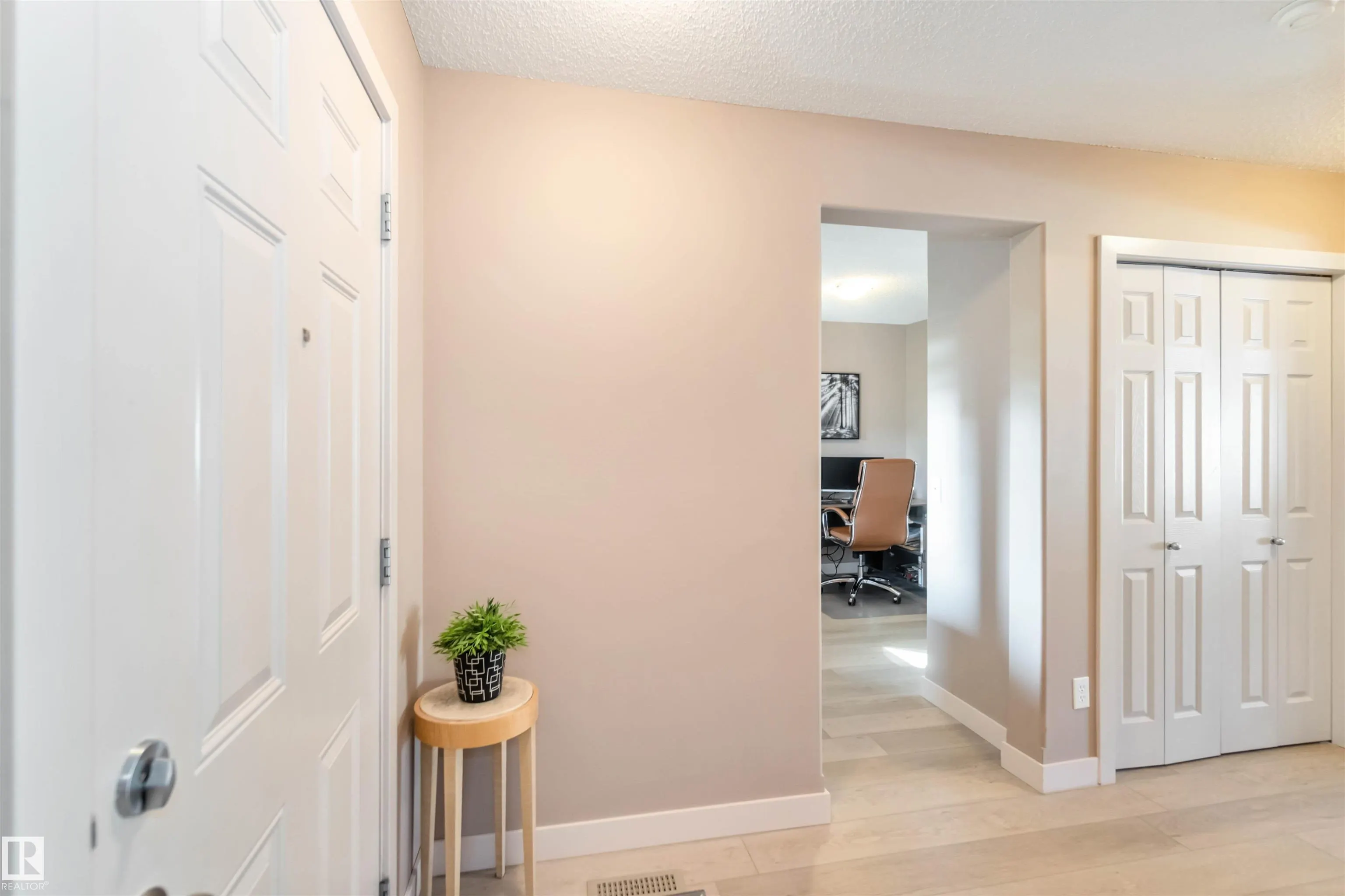 2056 TOWNE CENTRE Boulevard