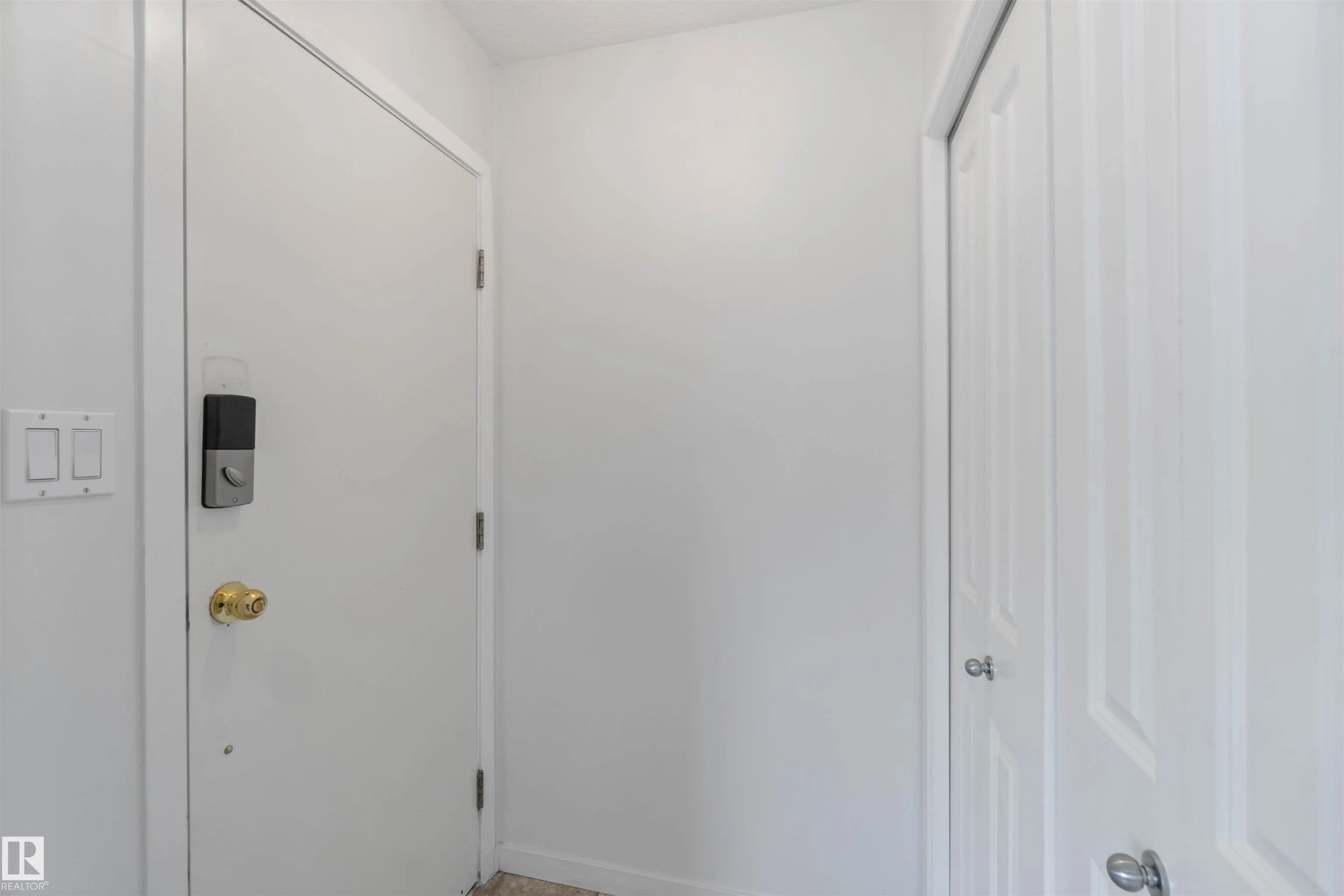 9339 175 Avenue