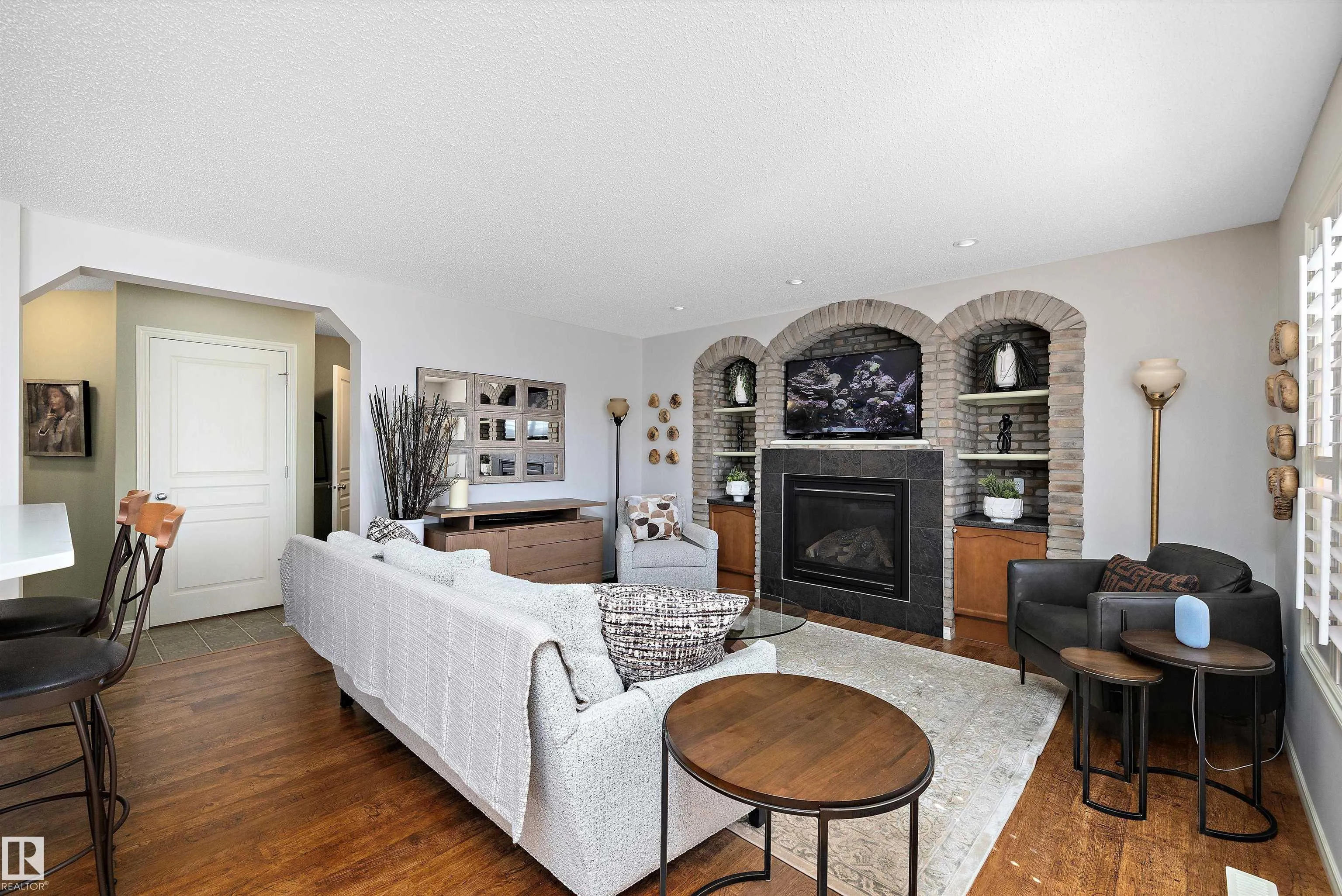 68 GREYSTONE Crescent