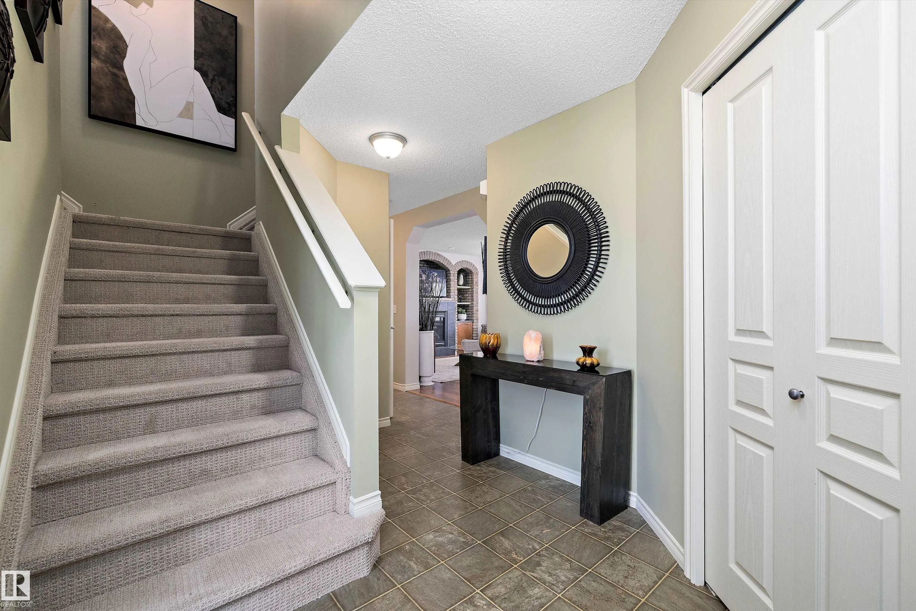 68 GREYSTONE Crescent