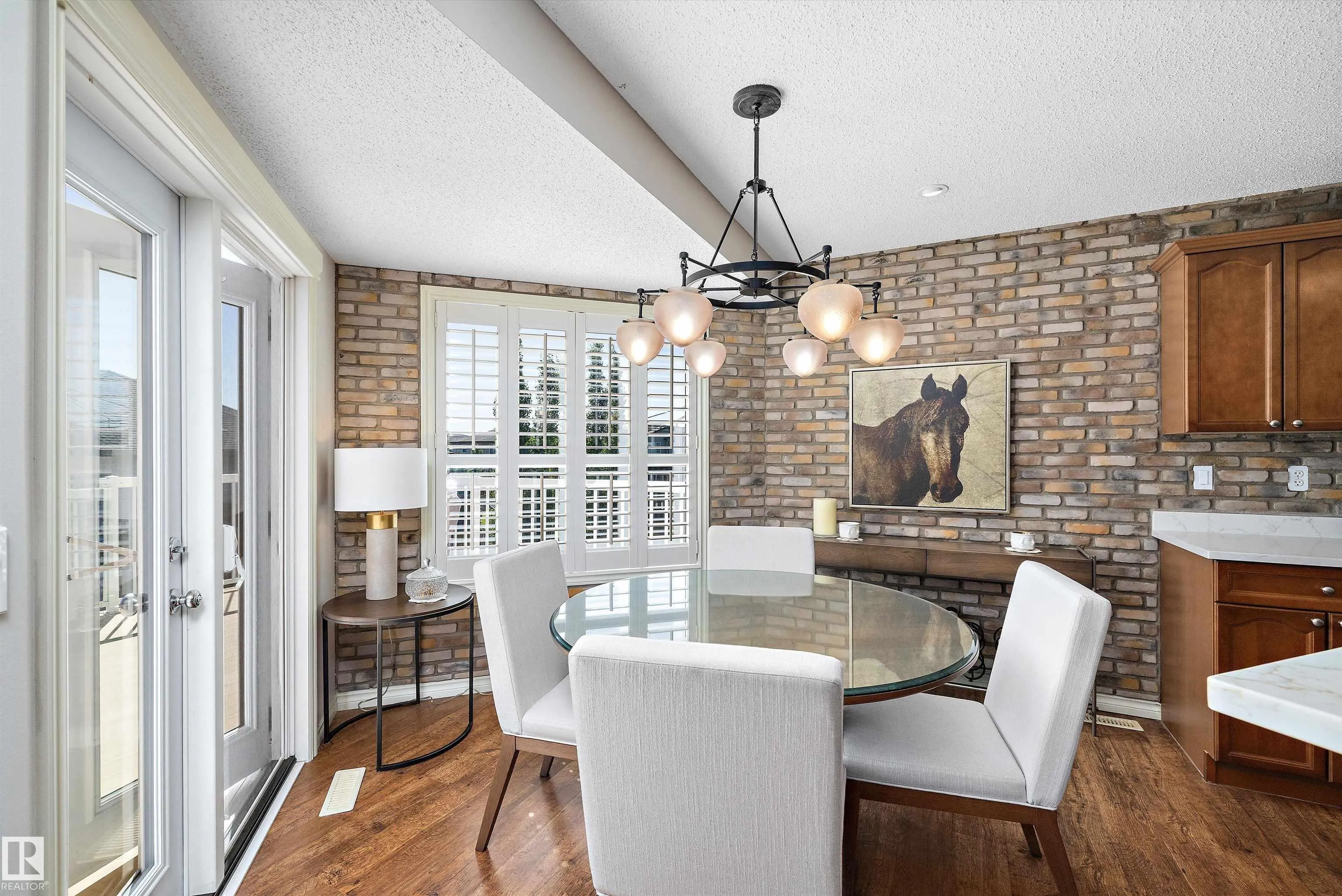 68 GREYSTONE Crescent