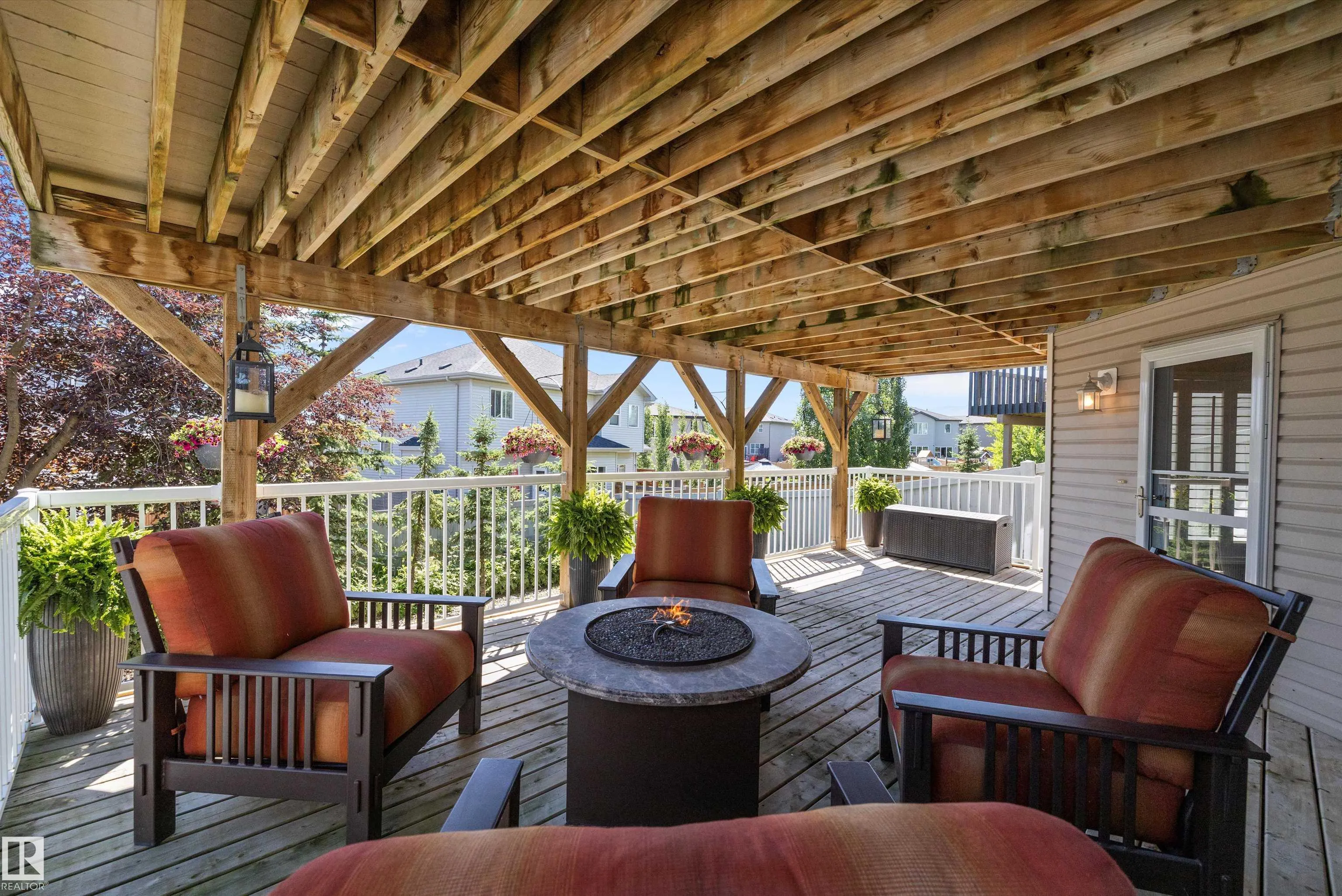 68 GREYSTONE Crescent