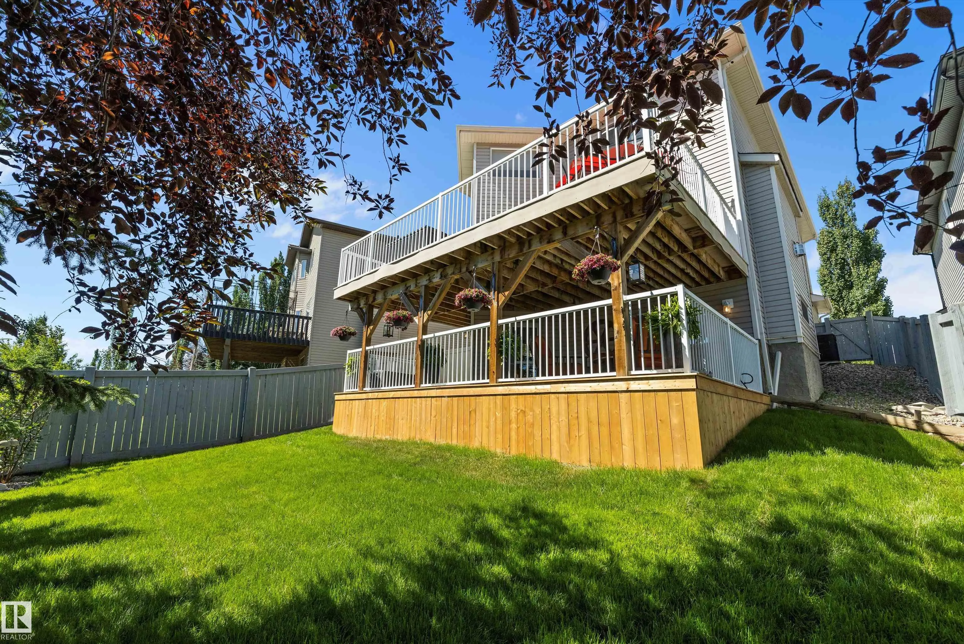 68 GREYSTONE Crescent