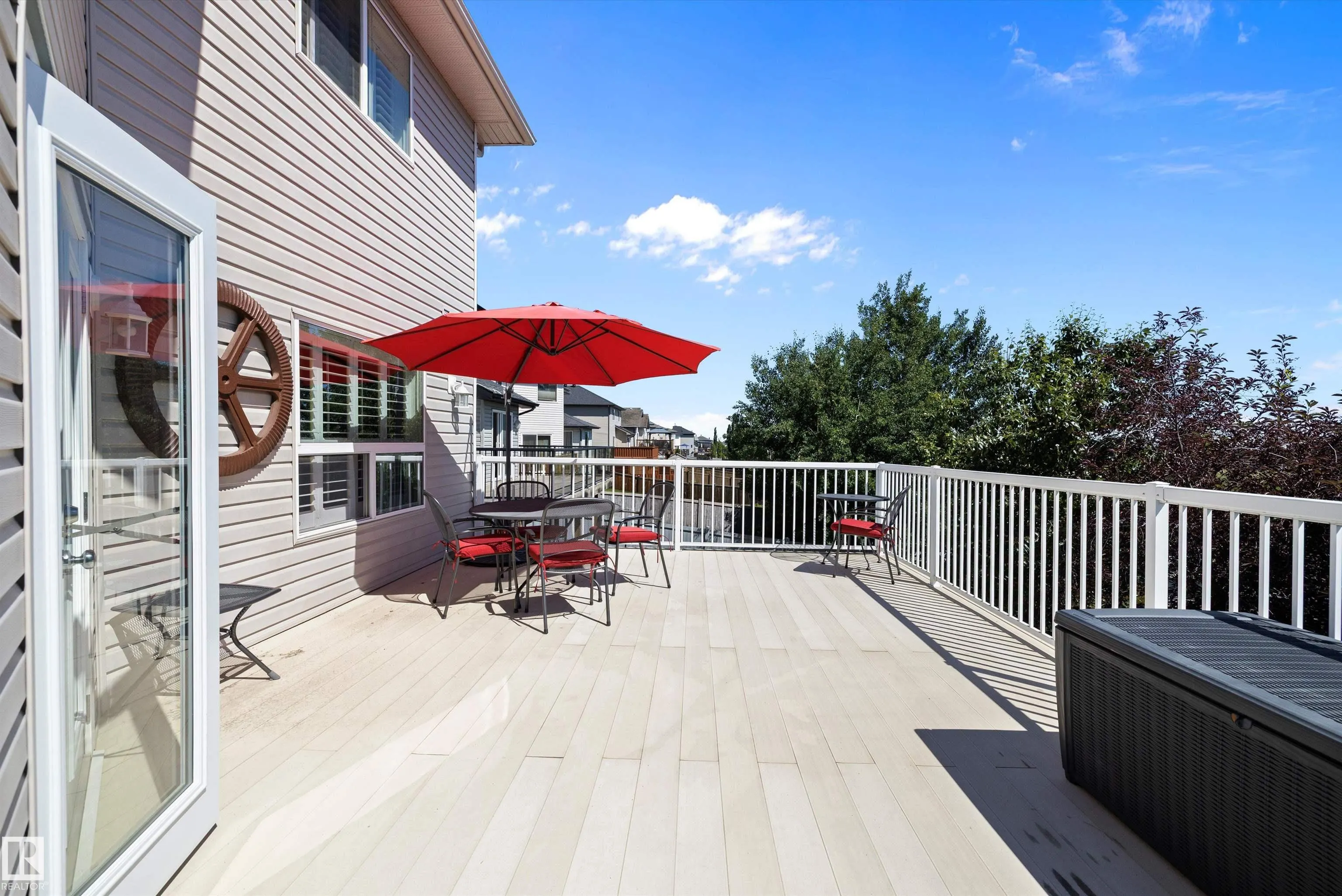 68 GREYSTONE Crescent