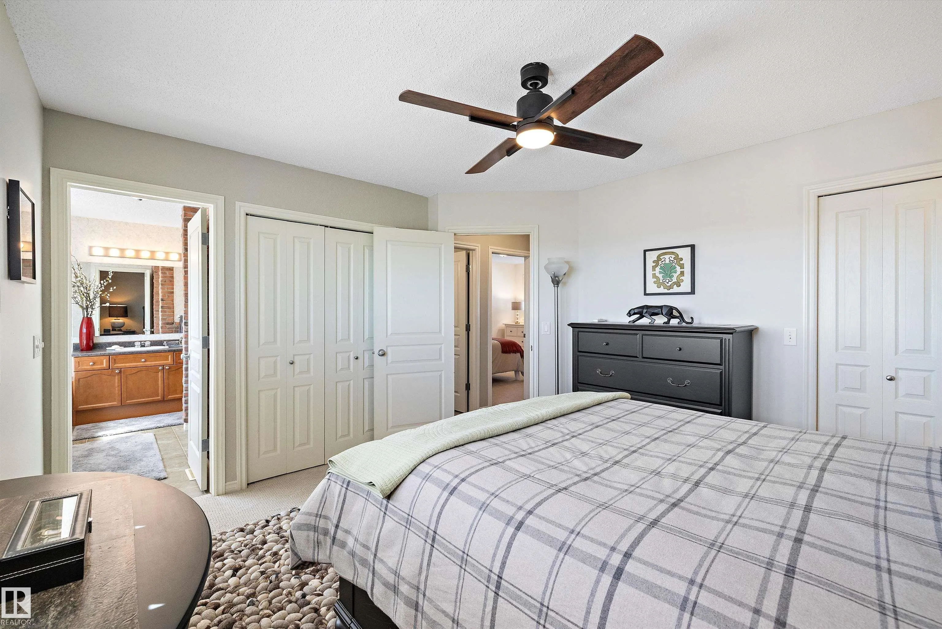 68 GREYSTONE Crescent