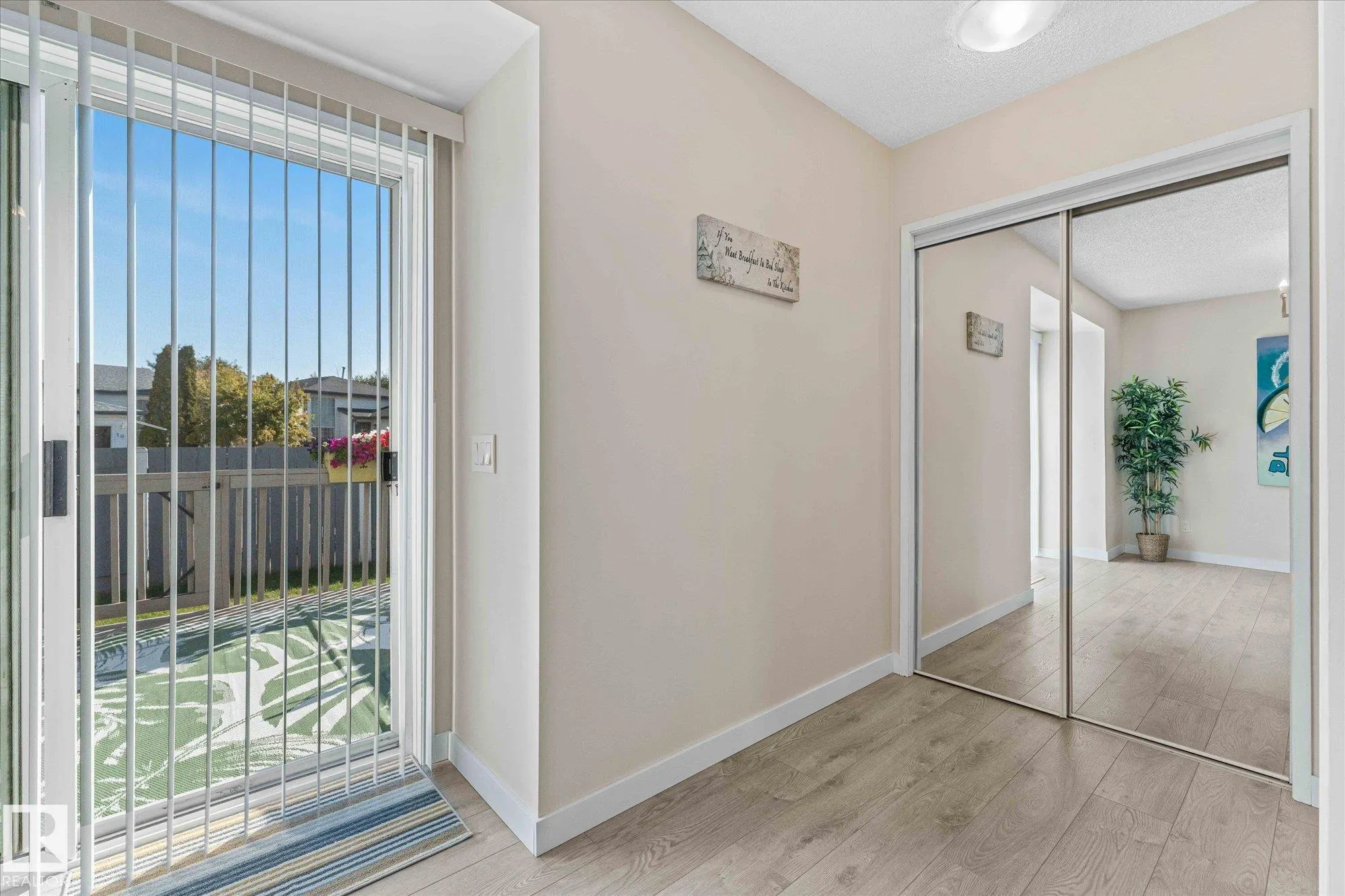 1 ABERDEEN Way