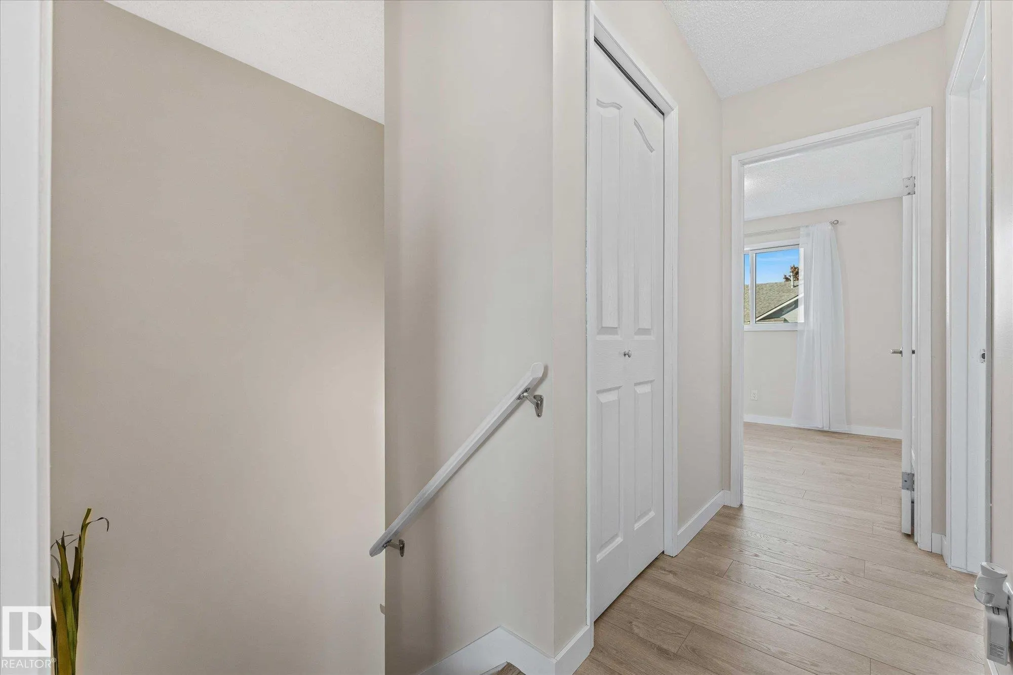 1 ABERDEEN Way