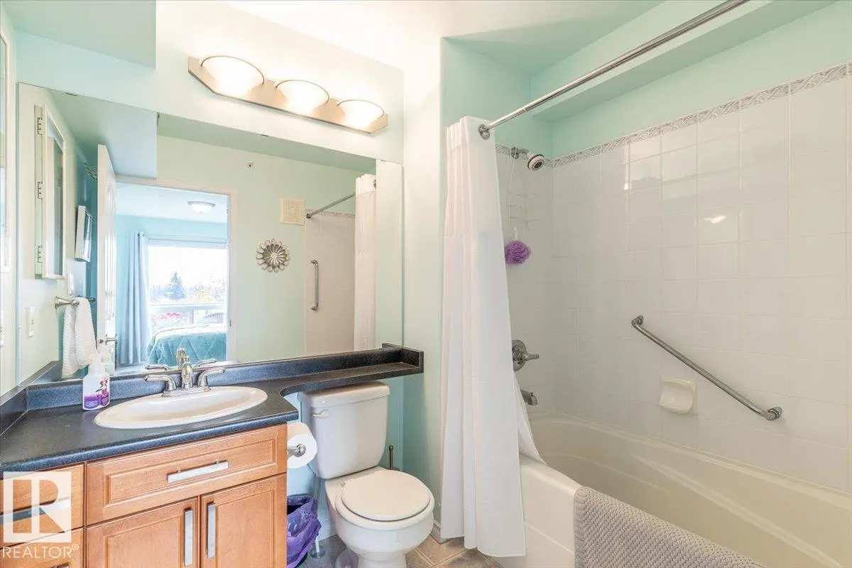 102A BRIDGEPORT Crossing