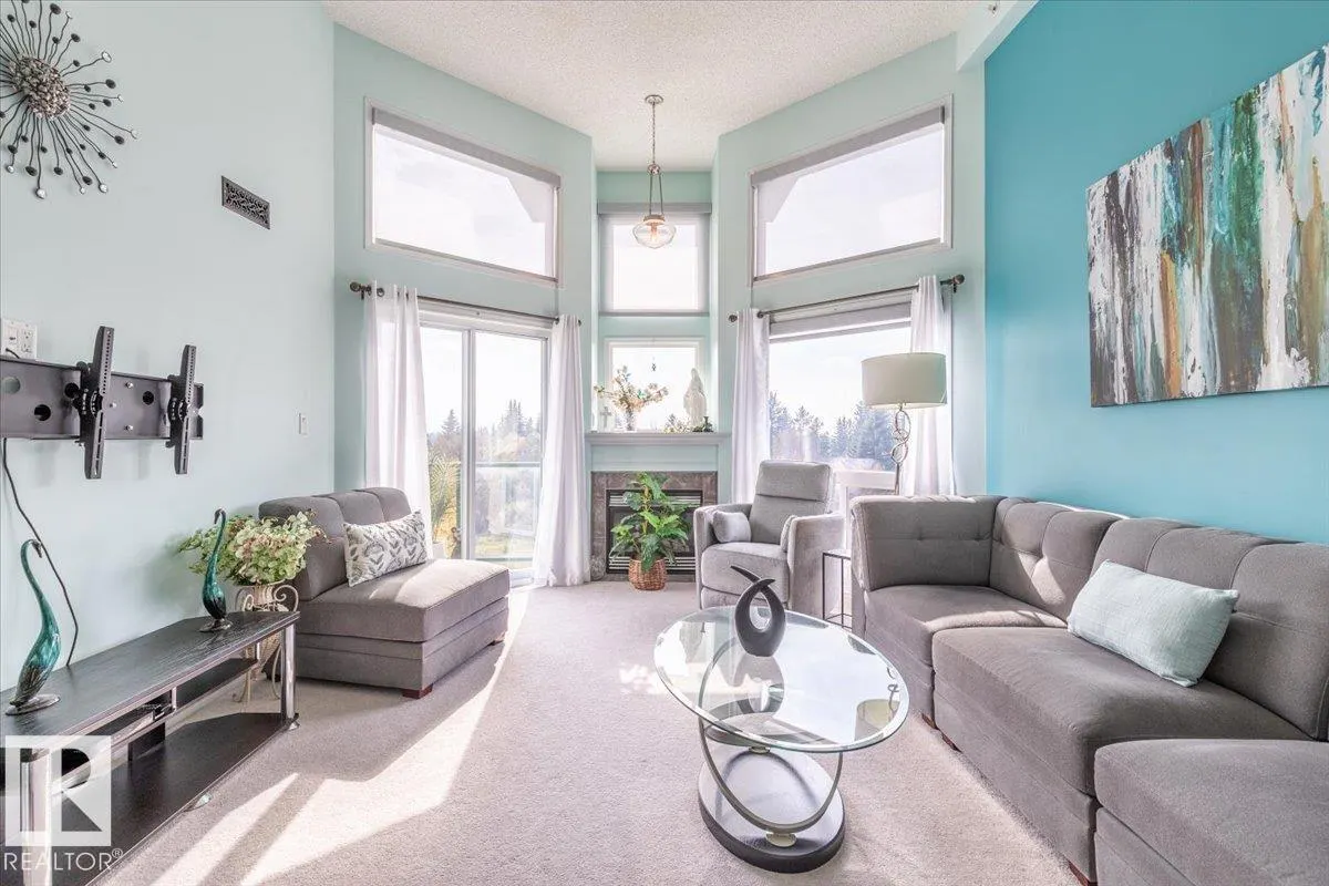 102A BRIDGEPORT Crossing