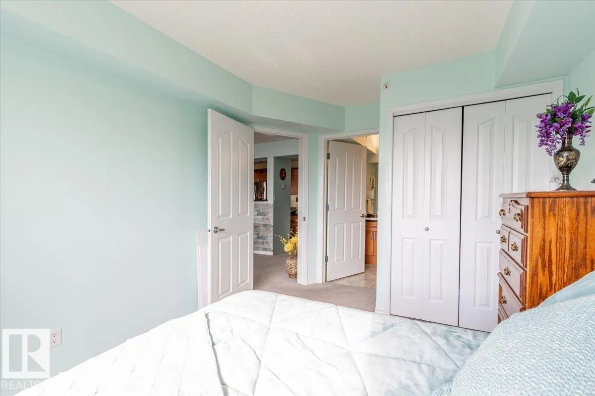 102A BRIDGEPORT Crossing