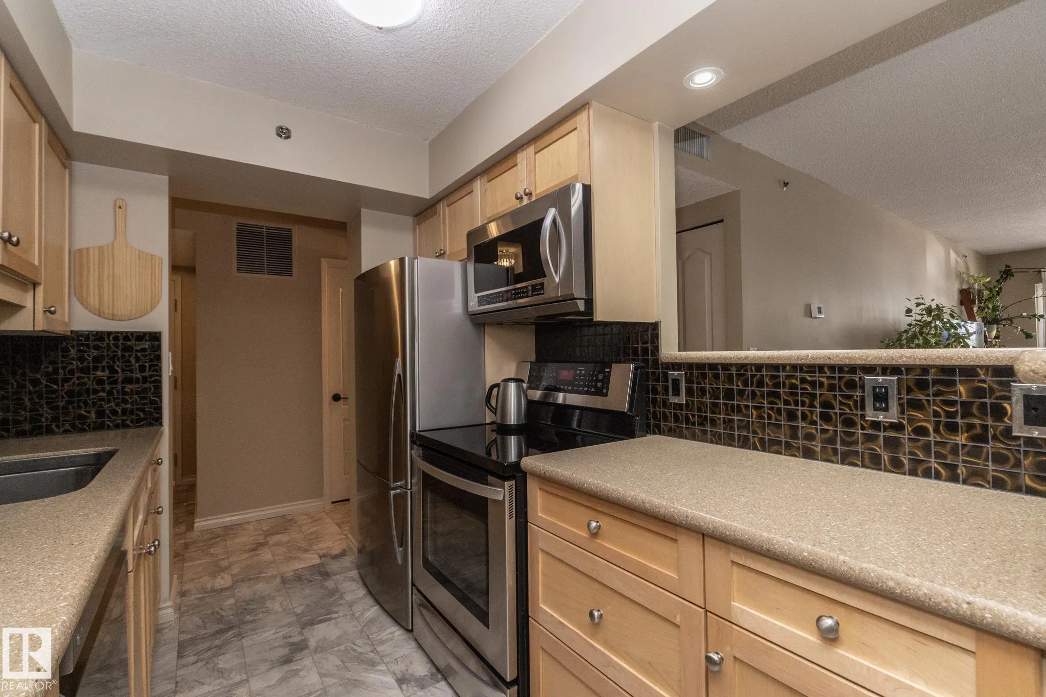 10130 114 Street