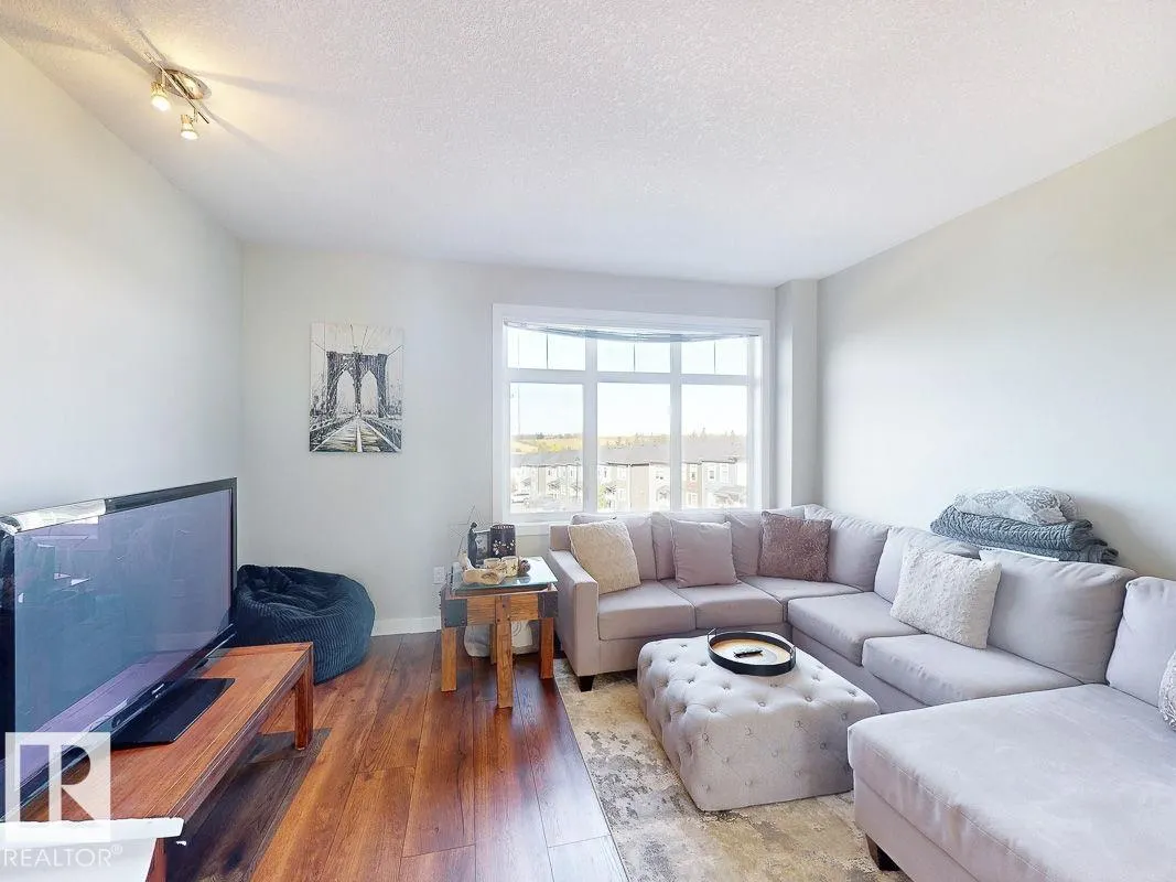 600 BELLEROSE Drive